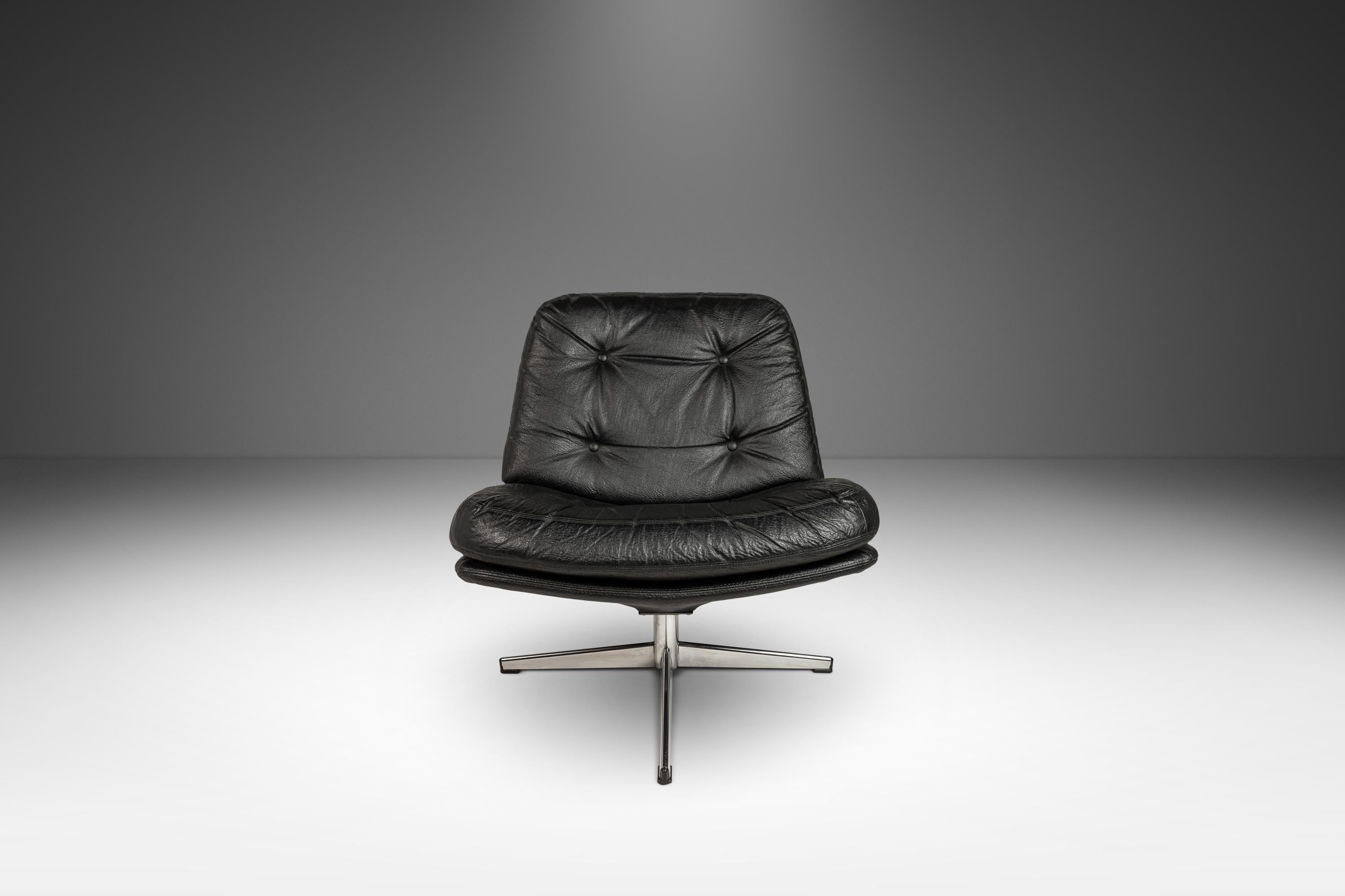 Scandinavian Modern Mid Century Modern Mila Swivel Chair by Gillis Lundgren for Ikea, Sweden, 1960s