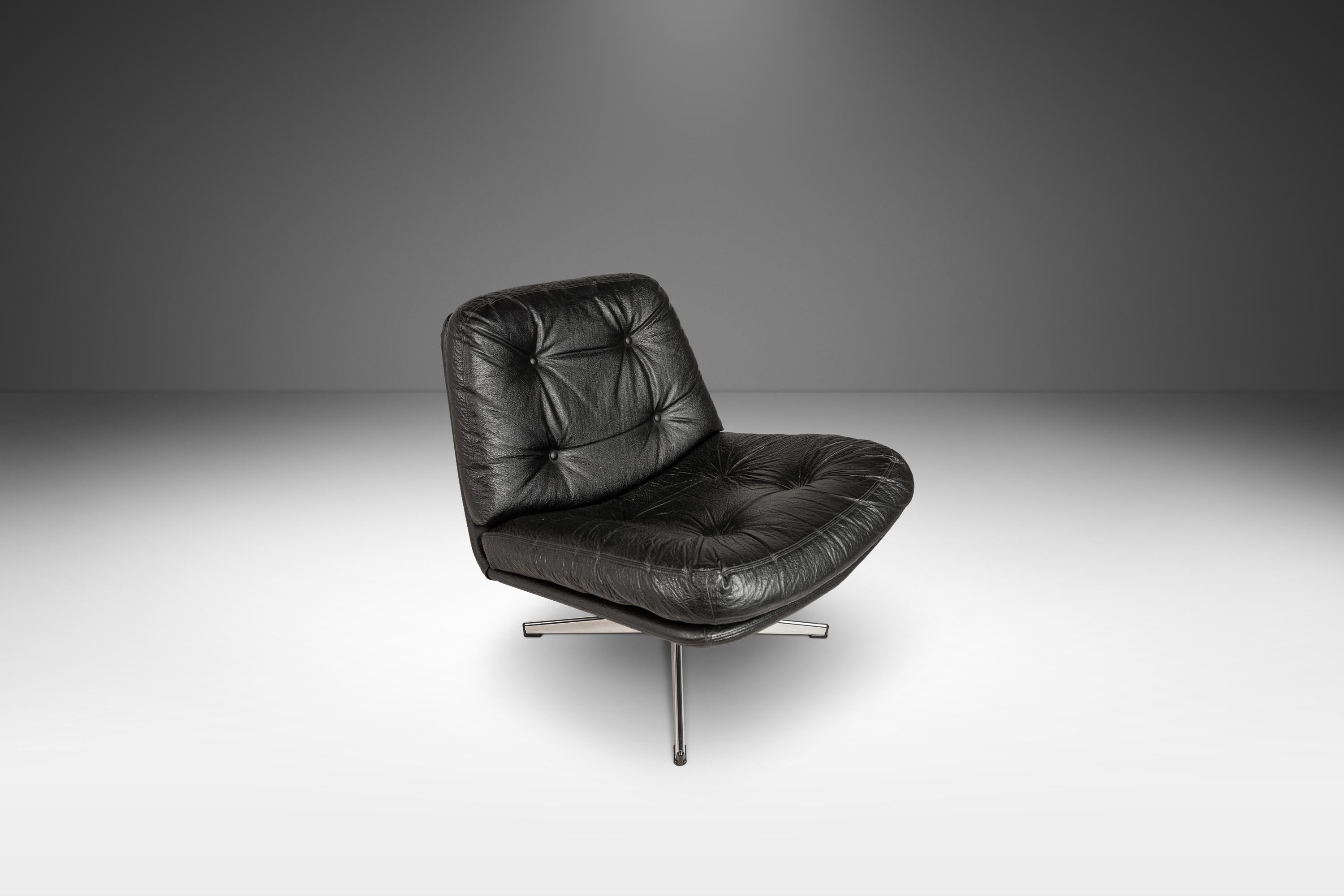 Swedish Mid Century Modern Mila Swivel Chair by Gillis Lundgren for Ikea, Sweden, 1960s