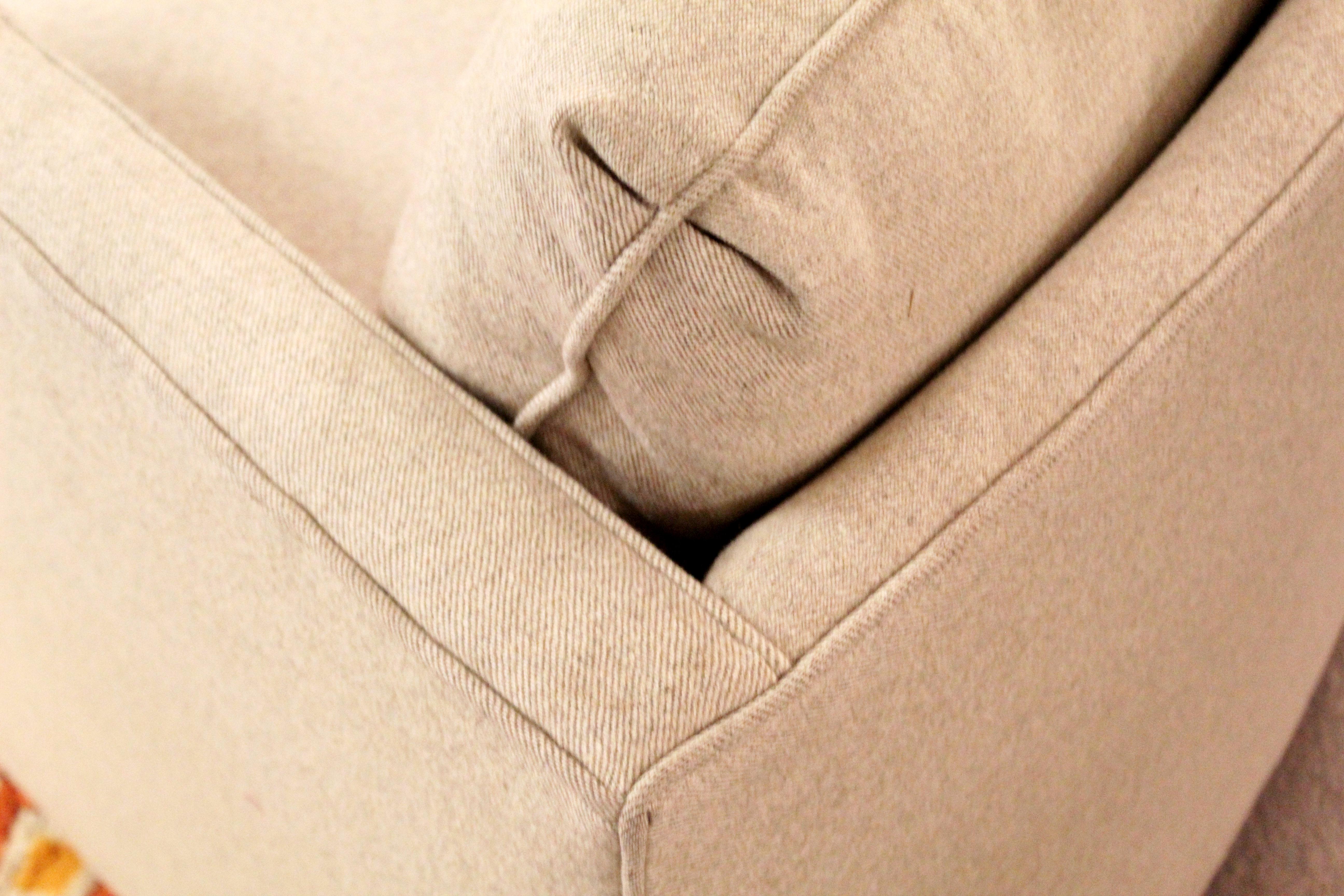 Mid-Century Modern Milo Baughman Beige Curved 2-Piece Sectional Sofa, 1970s 2