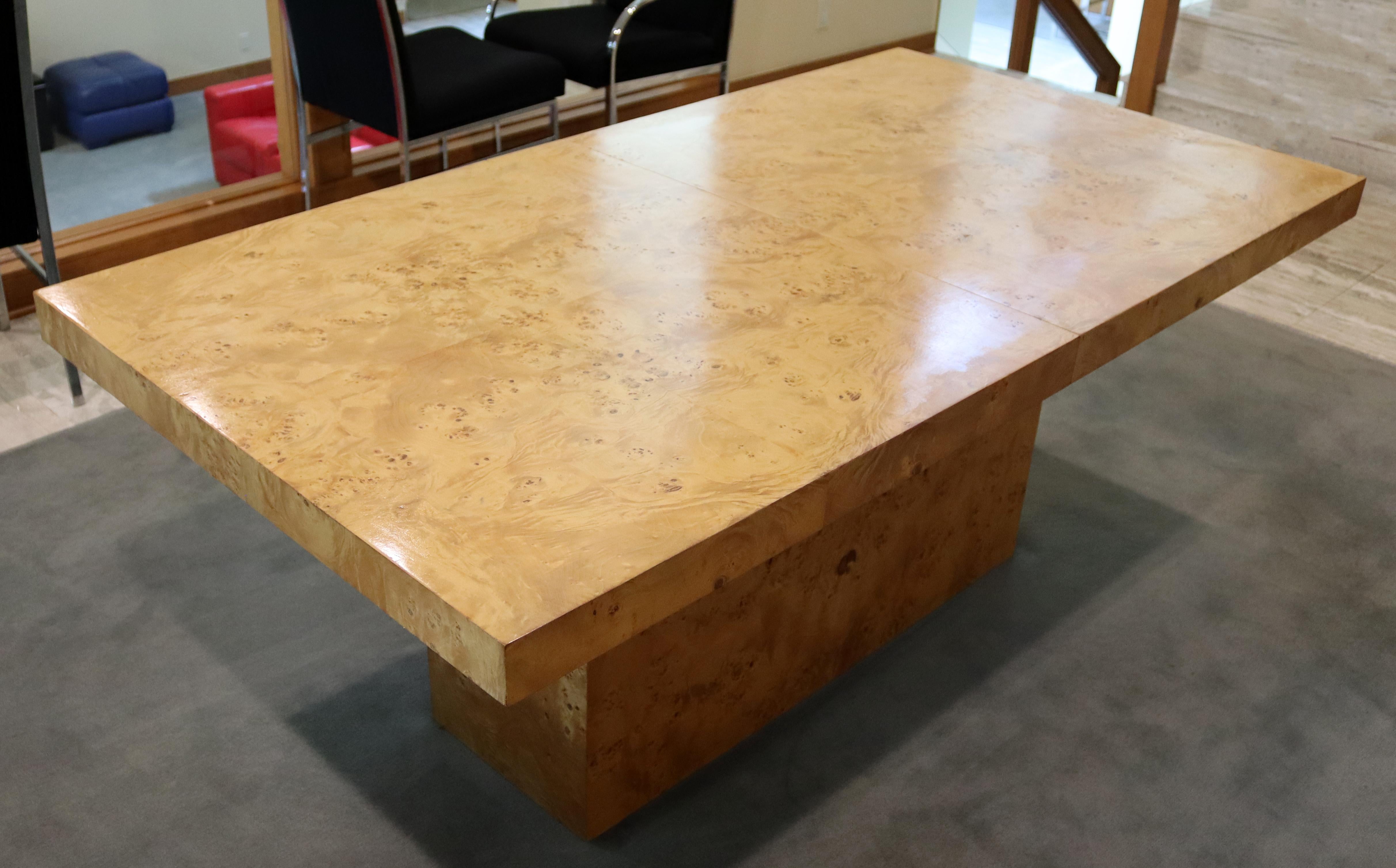 Mid-Century Modern Milo Baughman Burl Wood Expandable Dining Table 2 Leaves 80s In Good Condition In Keego Harbor, MI