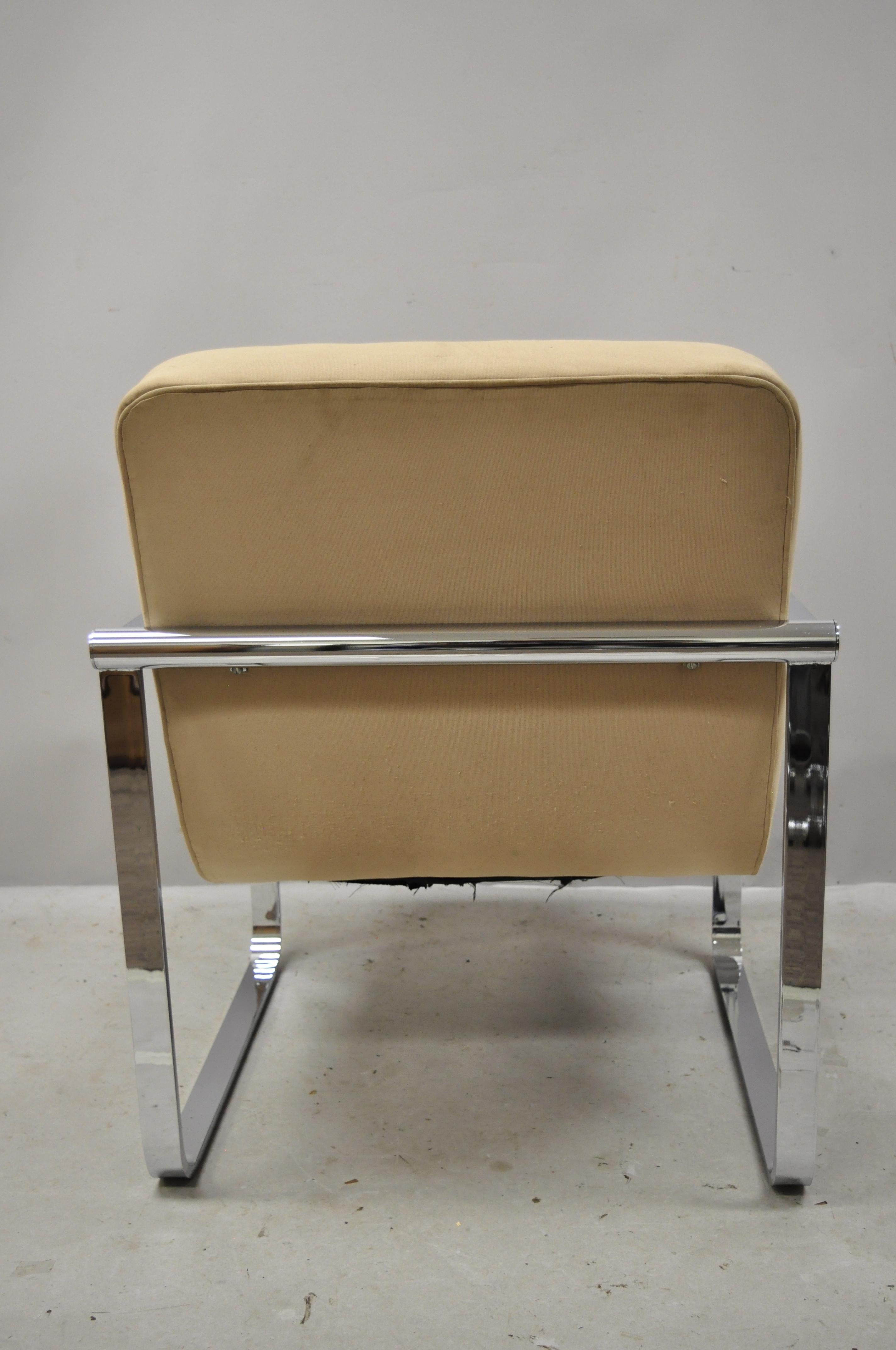 Mid-Century Modern Chrome Flat Bar Art Deco Club Lounge Armchair In Good Condition For Sale In Philadelphia, PA