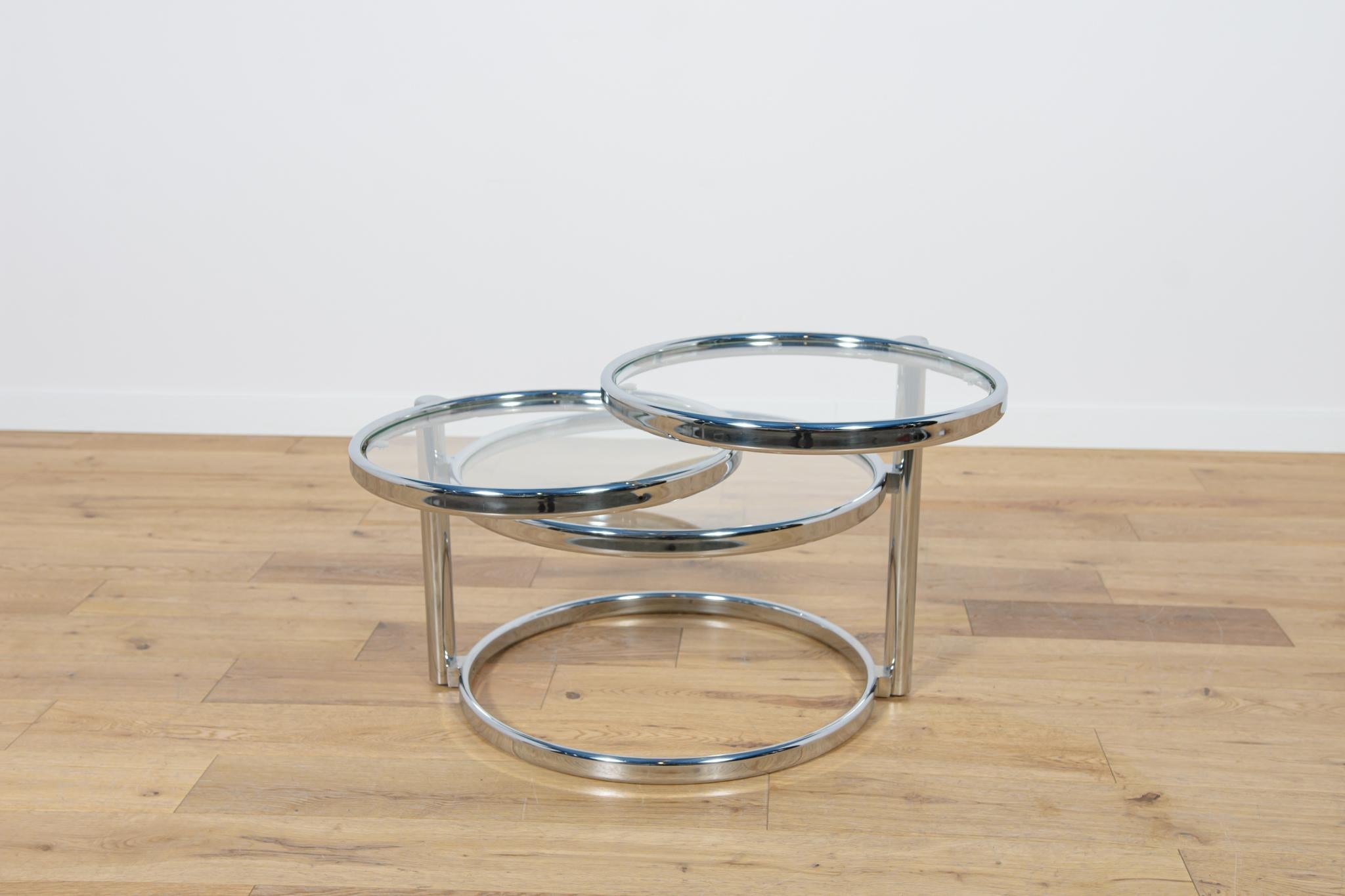 Mid-Century Modern Milo Baughman Chrome & Glass Coffee Table by Milo Baughman. For Sale 7