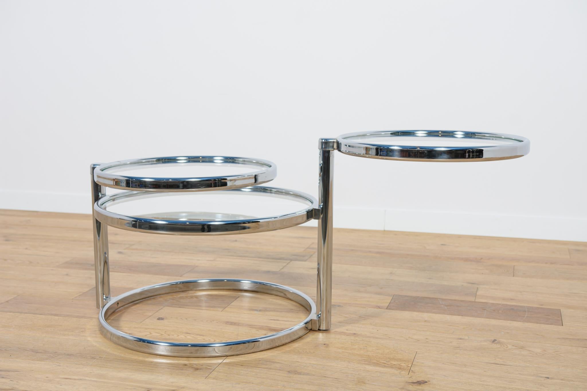 Mid-Century Modern Milo Baughman Chrome & Glass Coffee Table by Milo Baughman. For Sale 10