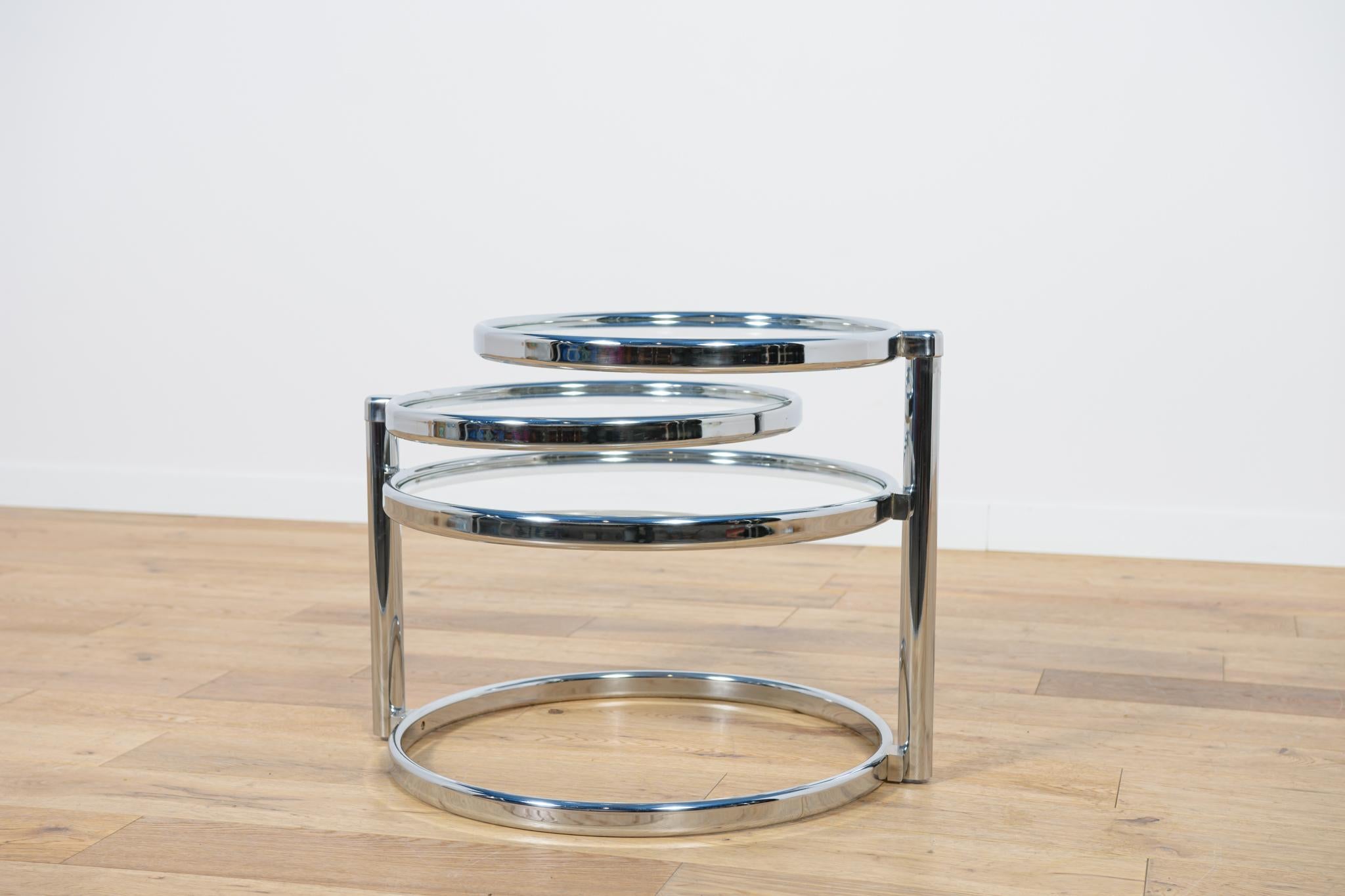 Américain Table basse moderne du milieu du siècle dernier de Milo Baughman en chrome et verre de Milo Baughman en vente