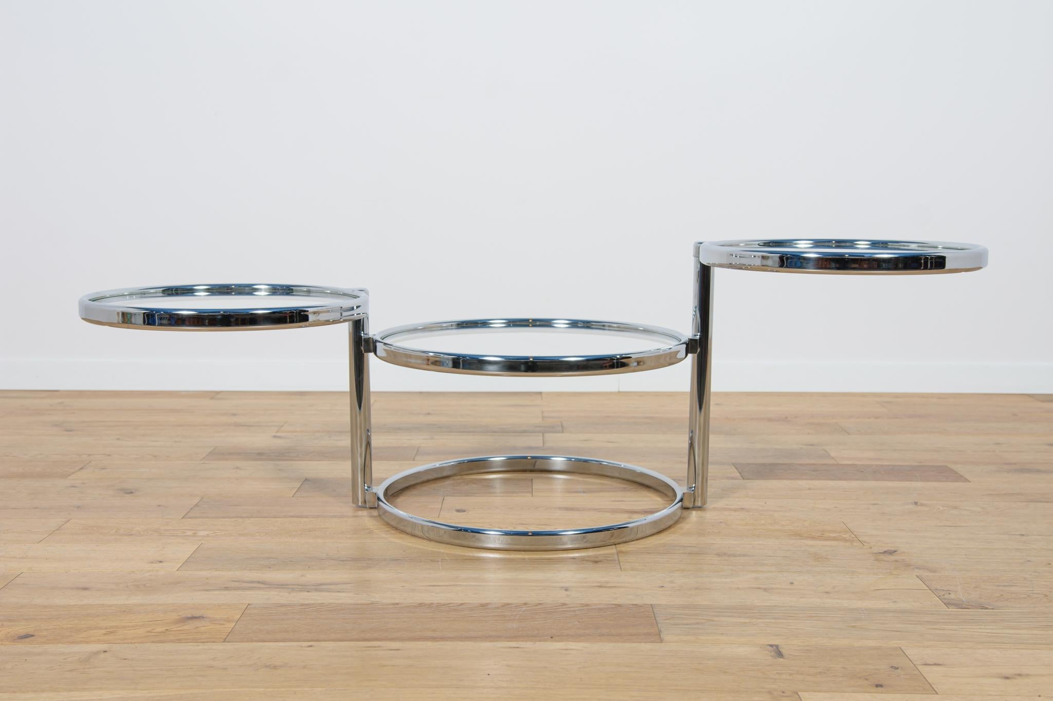 Verre Table basse moderne du milieu du siècle dernier de Milo Baughman en chrome et verre de Milo Baughman en vente