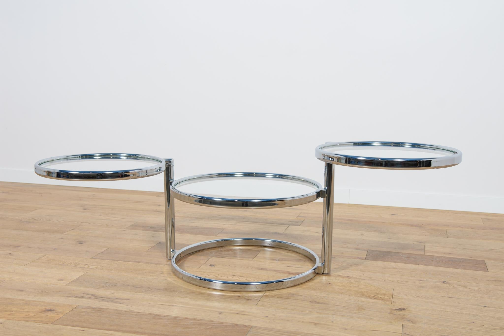 Table basse moderne du milieu du siècle dernier de Milo Baughman en chrome et verre de Milo Baughman en vente 2