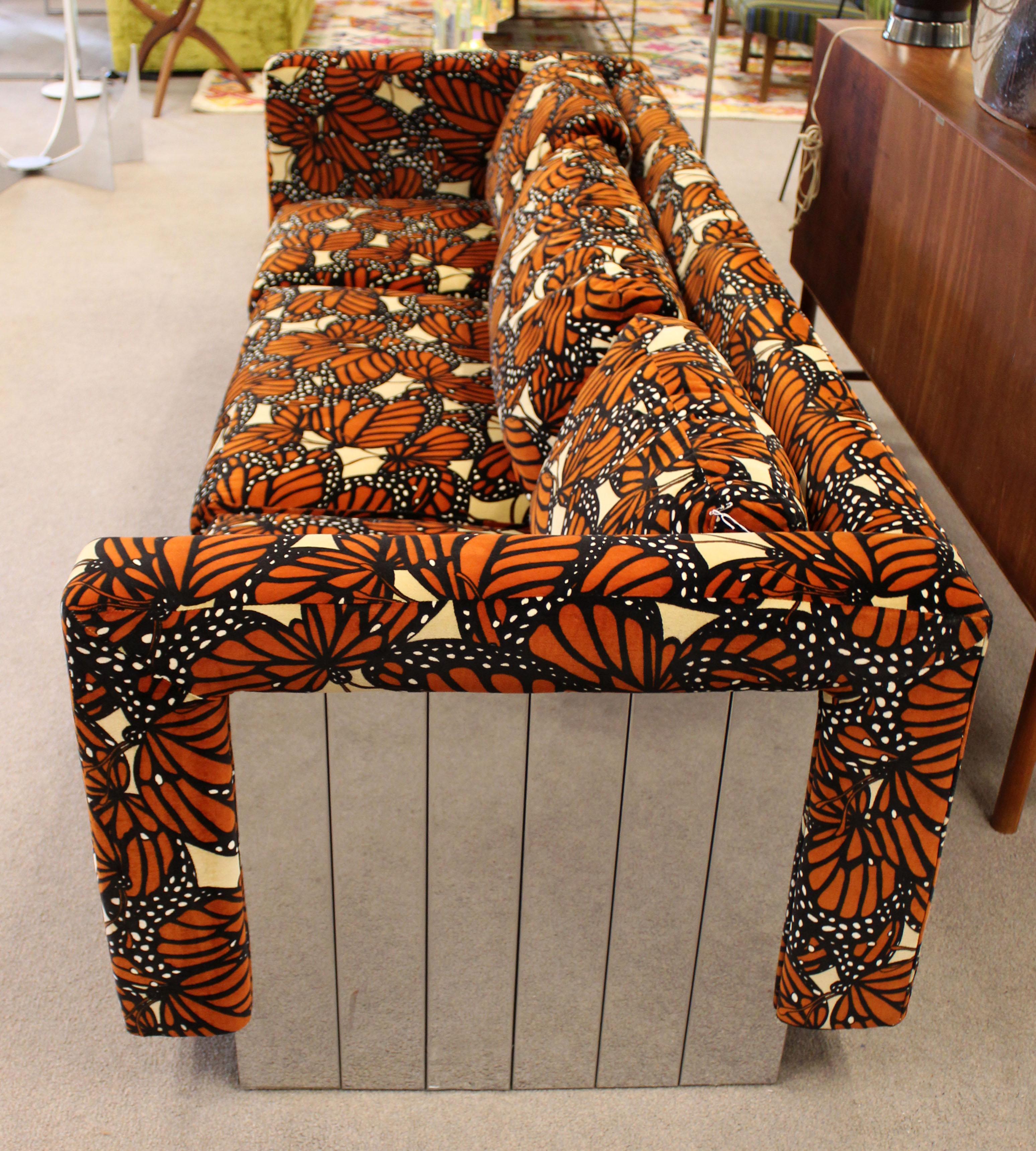 monarch custom sofas