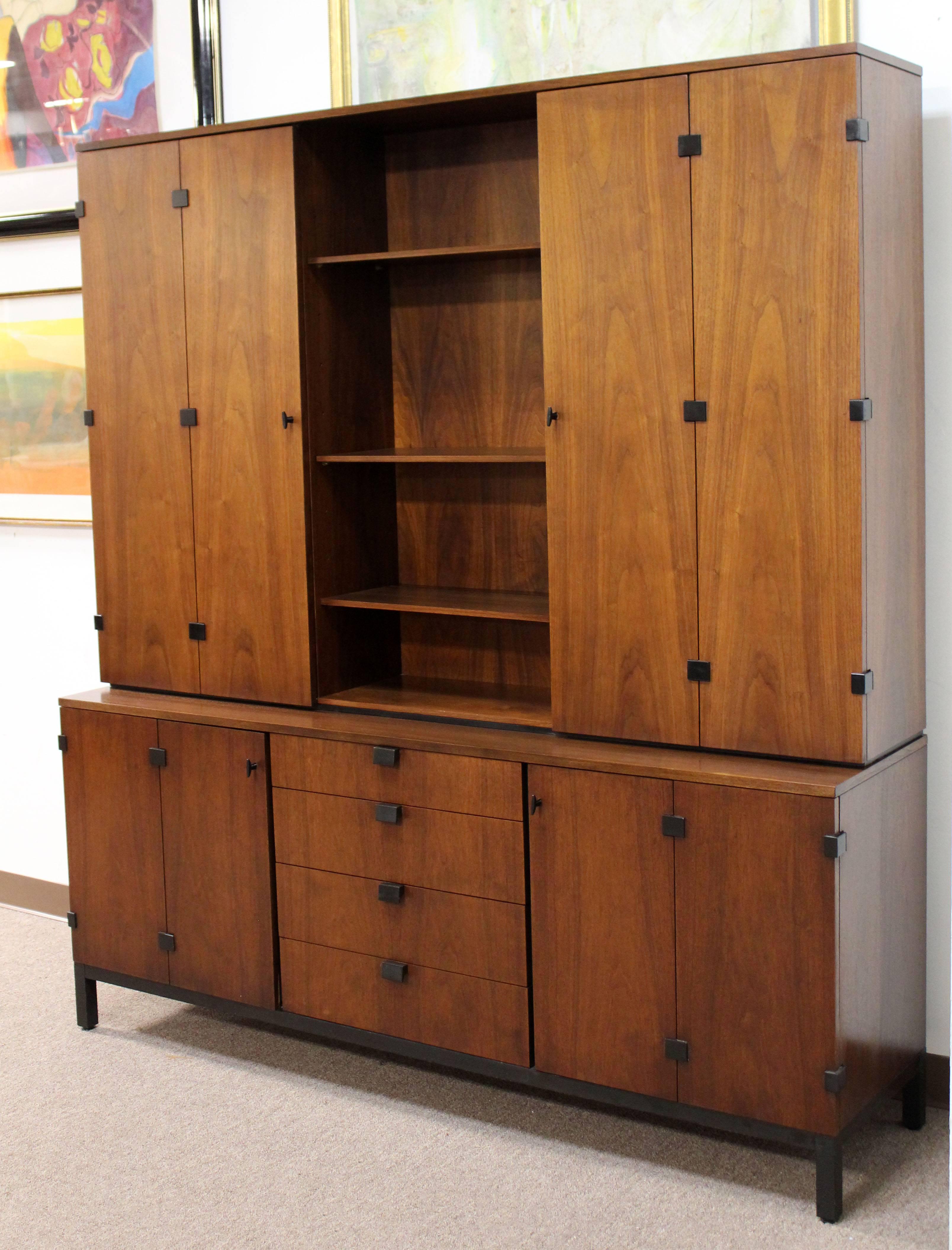 American Mid-Century Modern Merton Gershun for Dillingham Walnut Credenza and Hutch, 60's