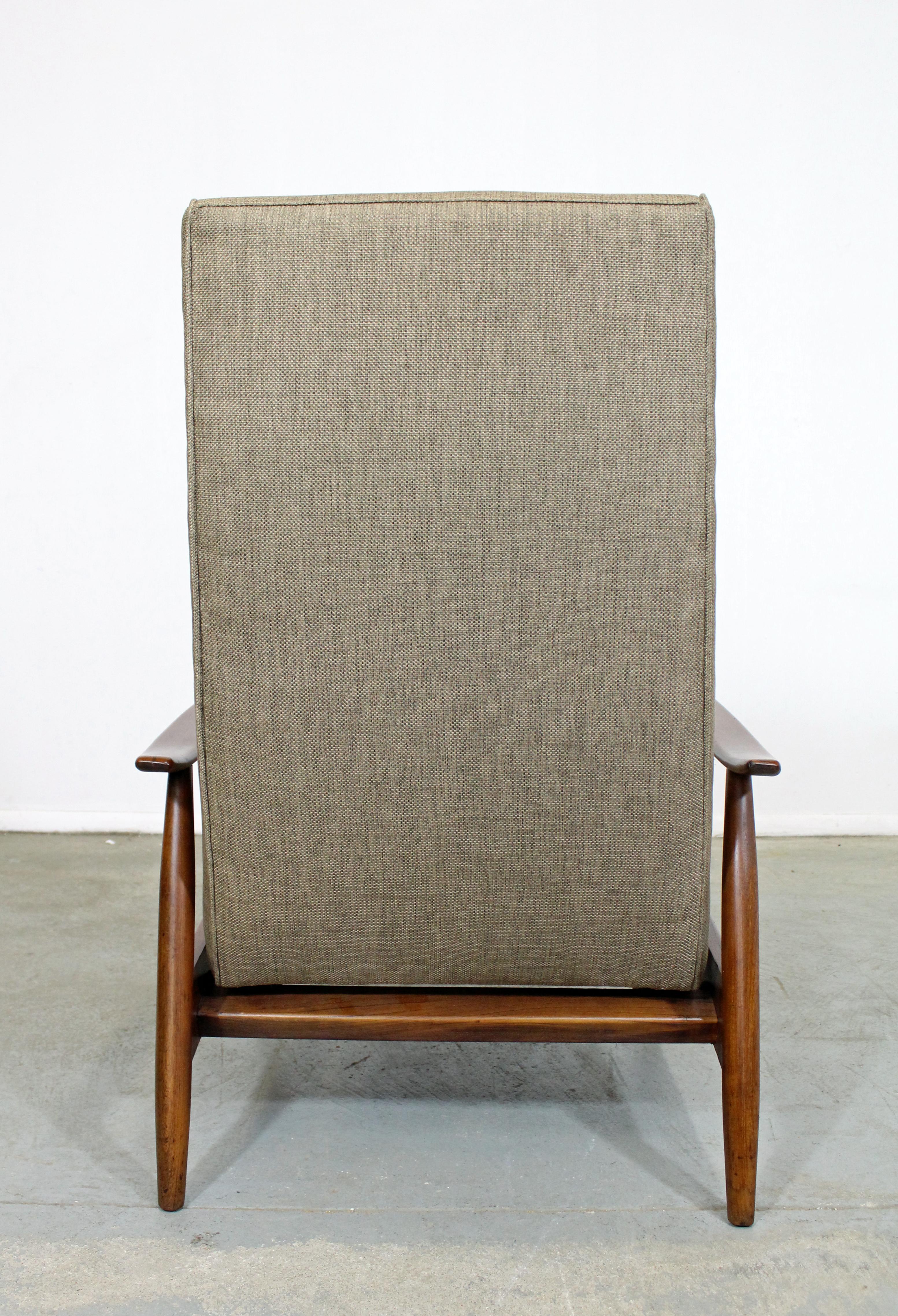Mid-20th Century Mid-Century Modern Milo Baughman for Thayer Coggin Recliner Lounge Chair
