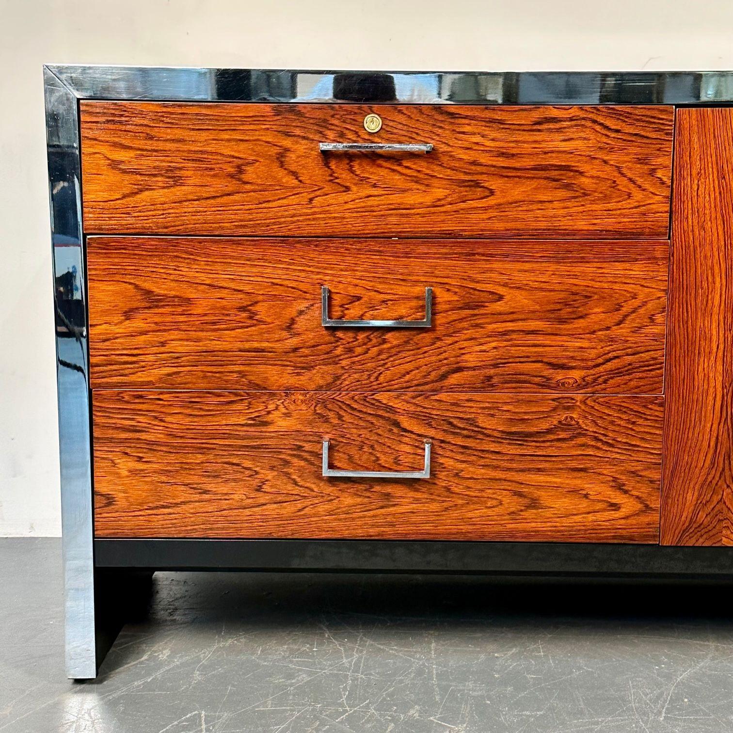 Milo Baughman, Mid-Century Modern Dresser, Rosewood, Chrome, John Stuart, 1960s For Sale 4