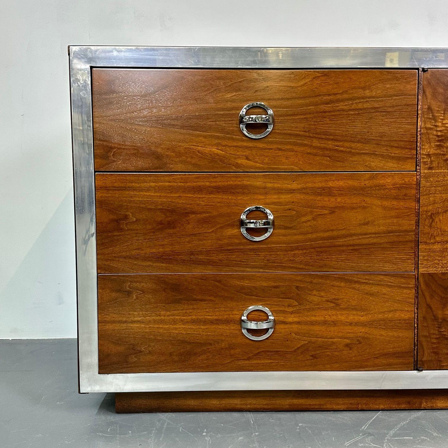 Mid-Century Modern Milo Baughman Sideboard / Dresser, Burlwood, Chrome For Sale 7