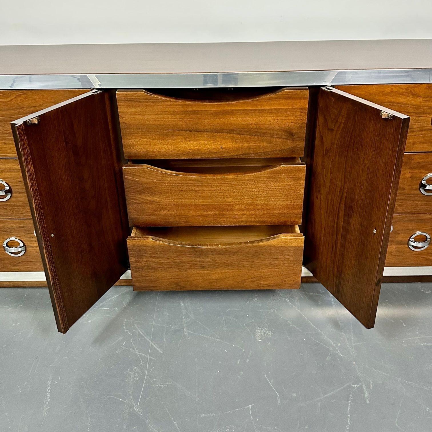 Mid-Century Modern Milo Baughman Sideboard / Dresser, Burlwood, Chrome For Sale 4