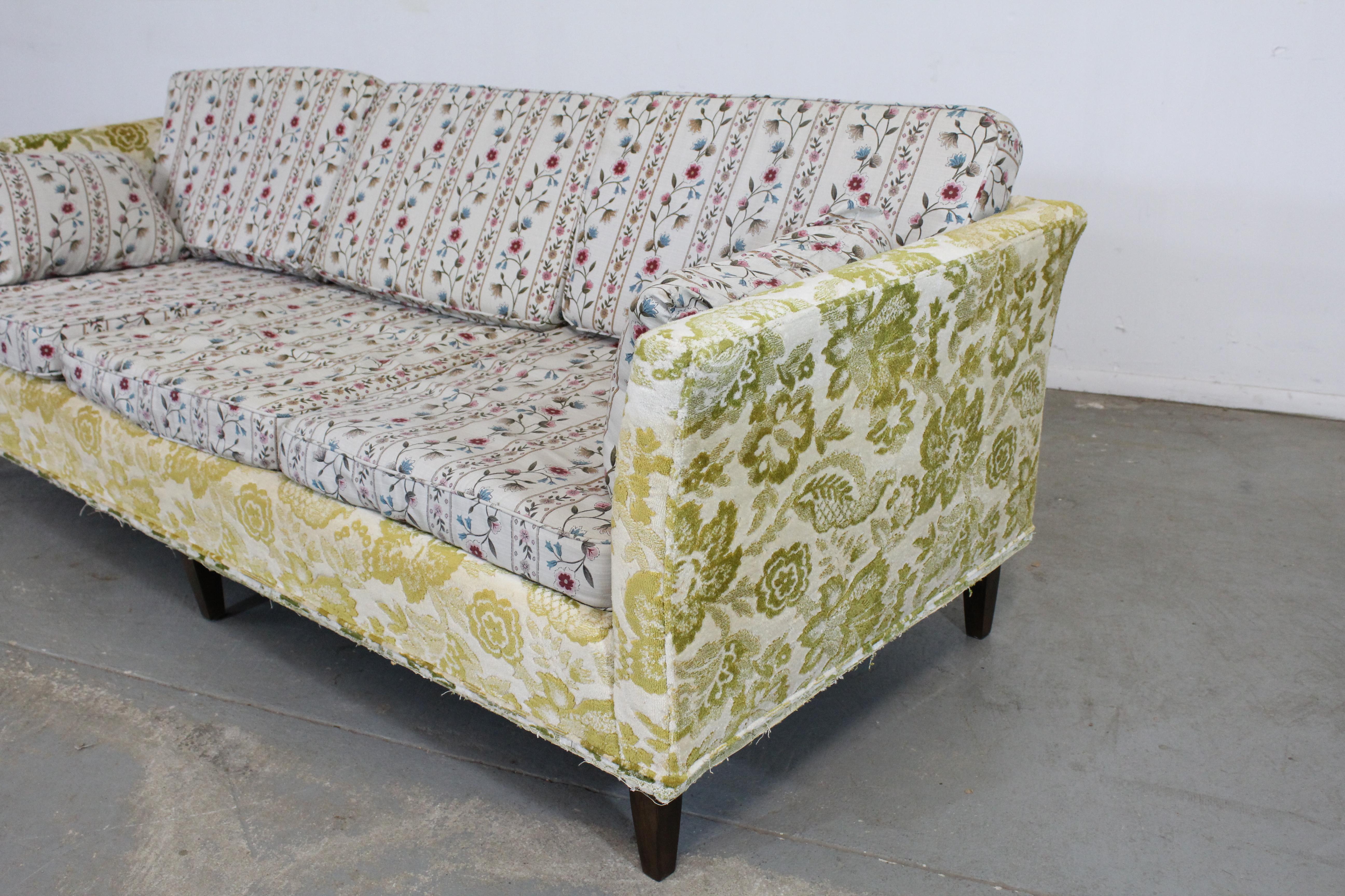 Mid-Century Modern Milo Baughman Style Sofa 4