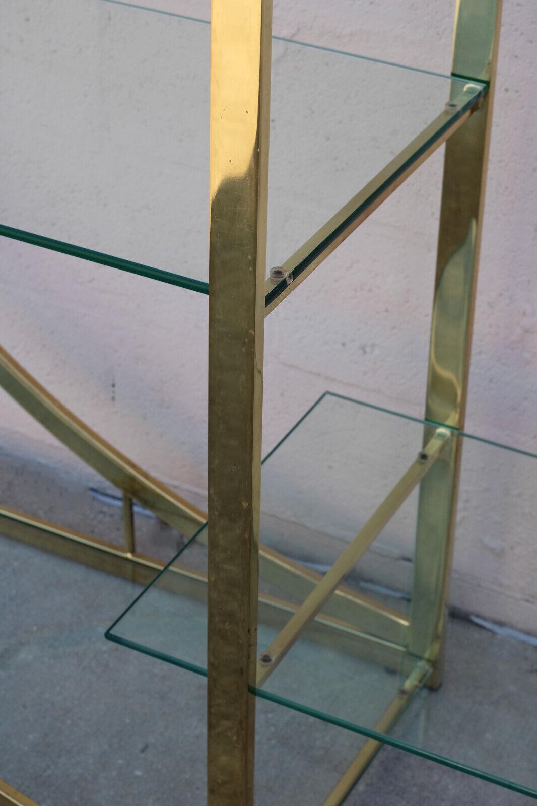 Mid-Century Modern Milo Baughman Style Brass and Glass Circular Etagere For Sale 7