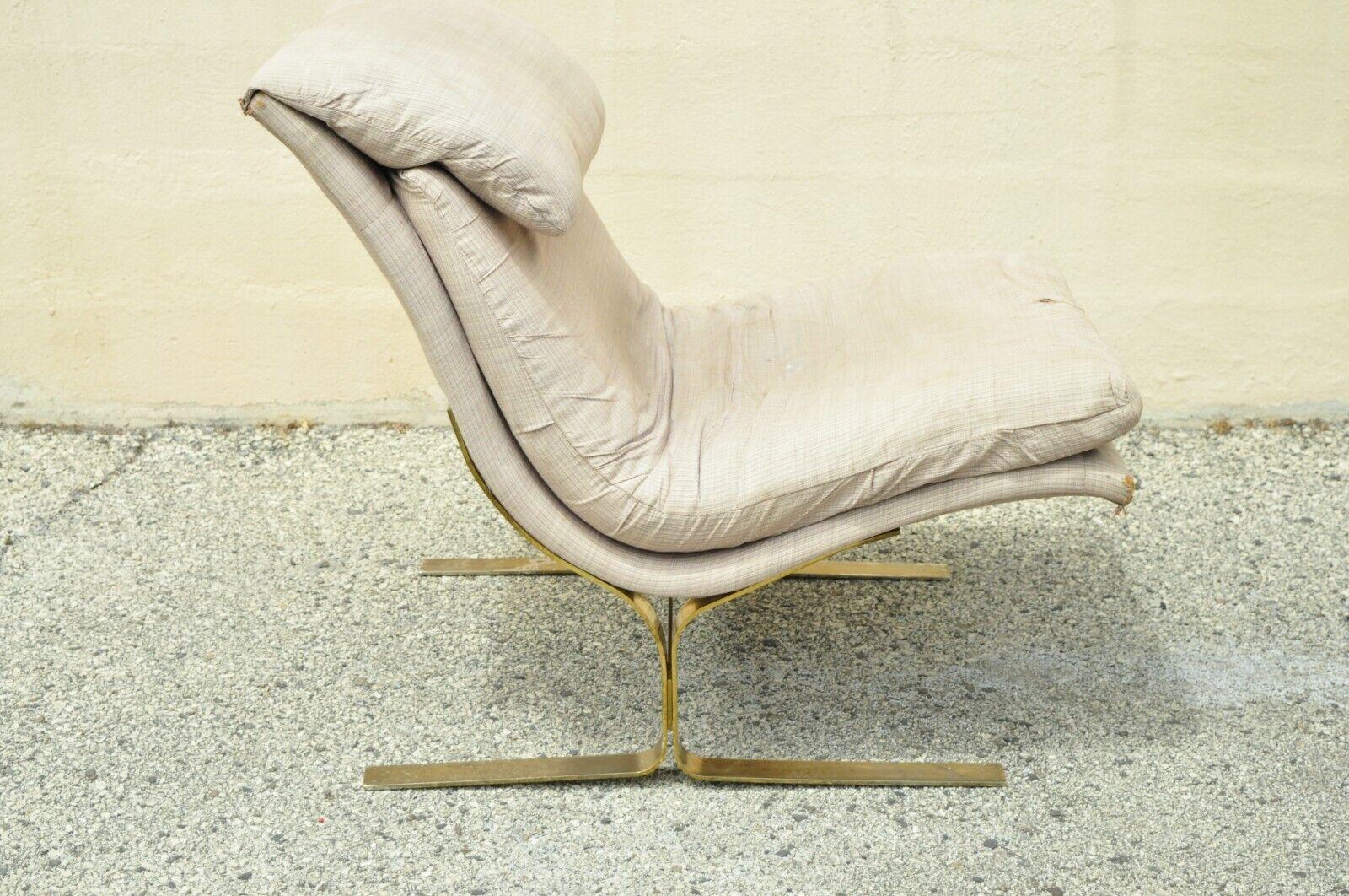Mid-Century Modern Milo Baughman Style Brass Cantilever Slipper Lounge Chair For Sale 5