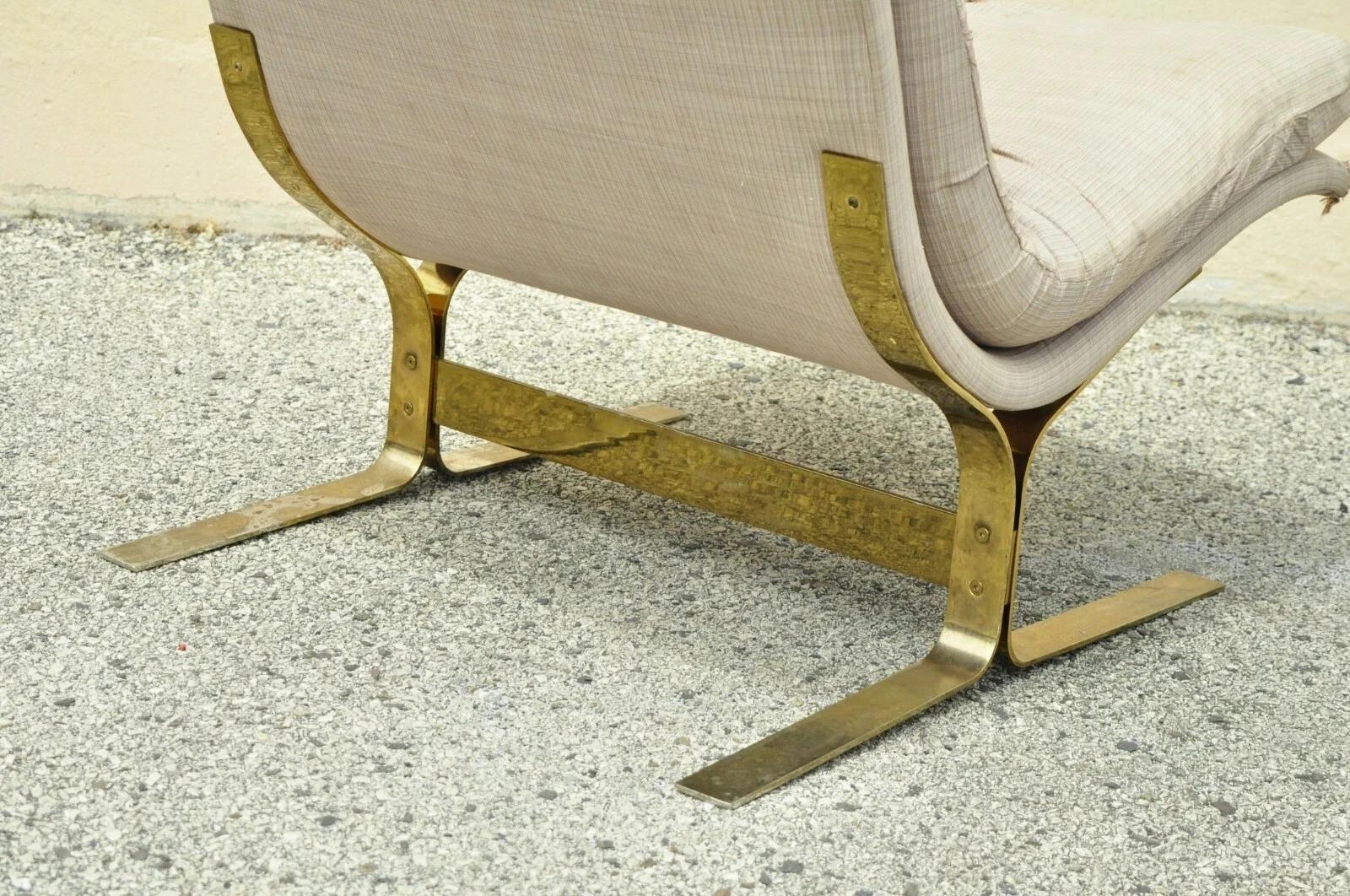 Mid Century Modern Milo Baughman Style Messing Freischwinger Slipper Lounge Stuhl im Zustand „Gut“ im Angebot in Philadelphia, PA