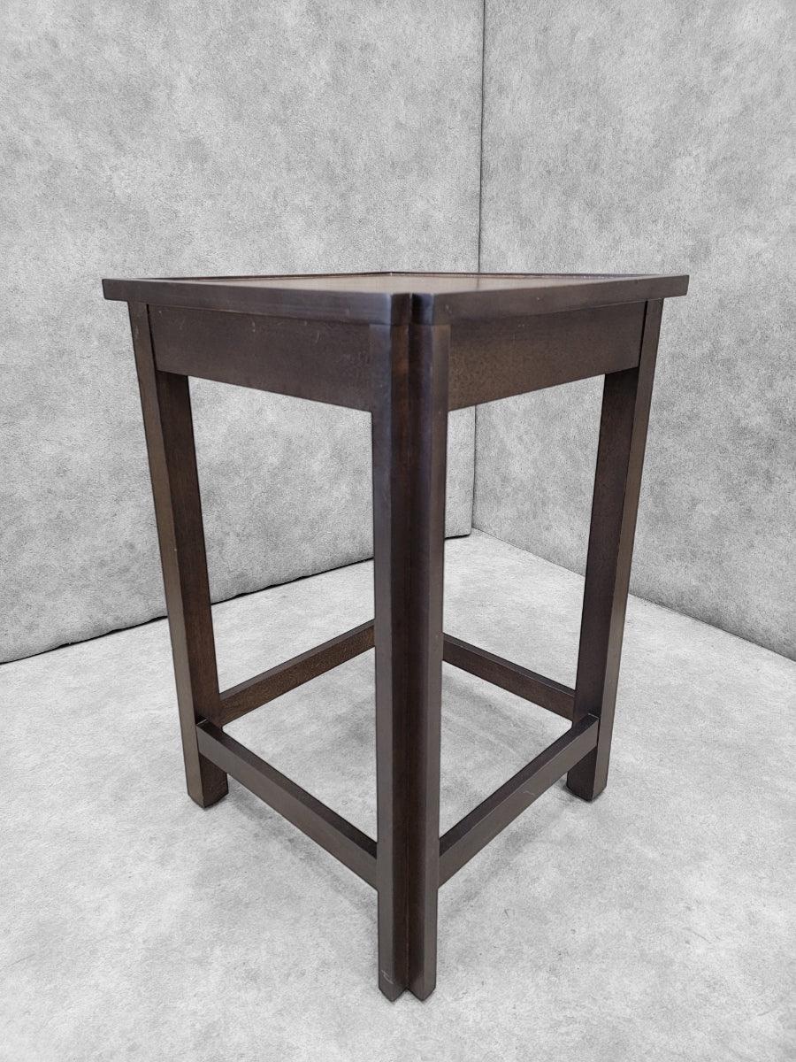 Mid Century Modern Milo Baughman Style Burl & Brass Beistelltisch von Century (Moderne der Mitte des Jahrhunderts) im Angebot