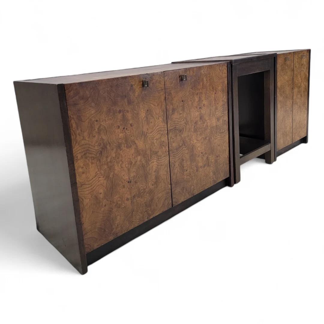 Mid Century Modern Milo Baughman Style Burl & Brass Beistelltisch von Century (Unbekannt) im Angebot
