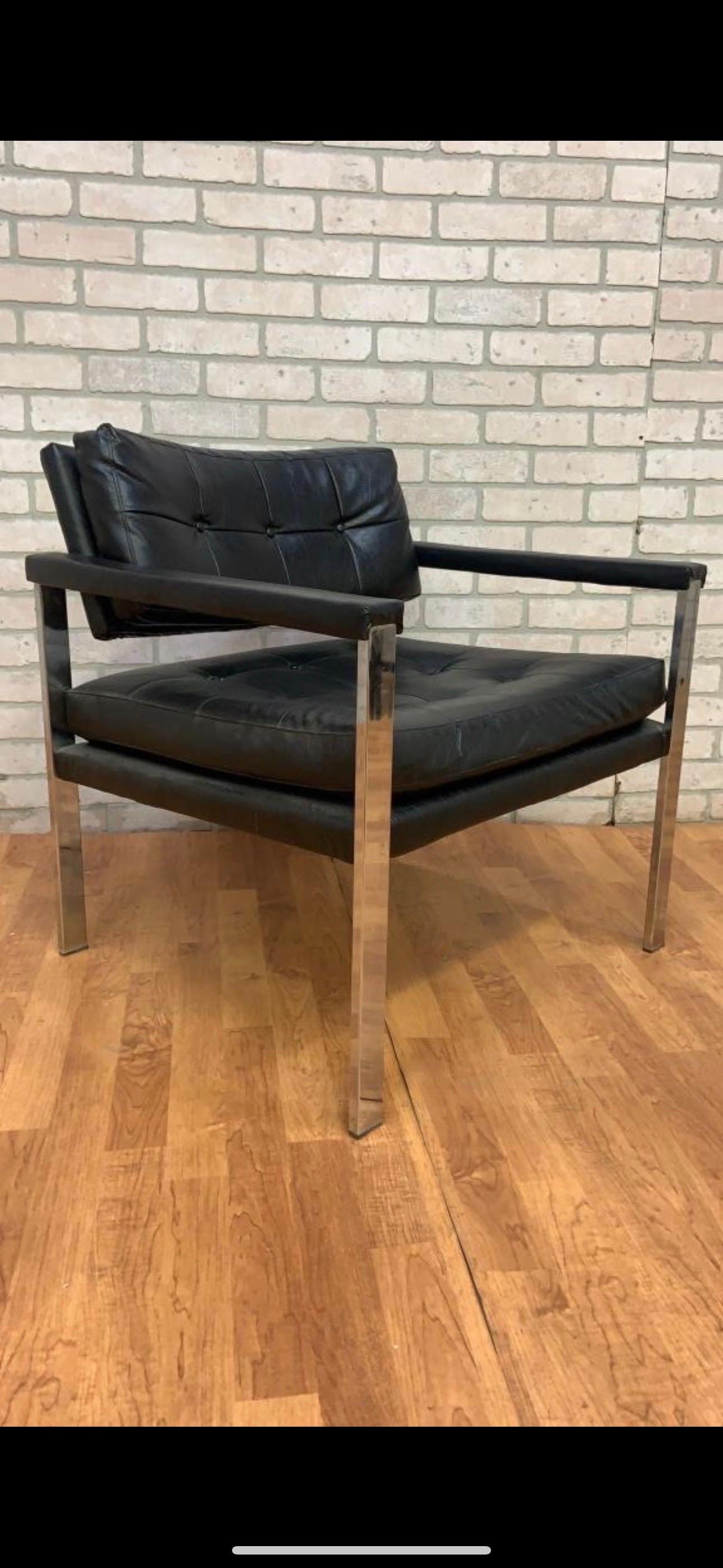 Mid-Century Modern Milo Baughman Style Chrome Flat Bar Armchair

This is a sleek Mid-Century Modern Milo Baughman Style Chrome Flat Bar Armchair that will be sure to heighten any modern, post-modern and mid-century room! This chair has been