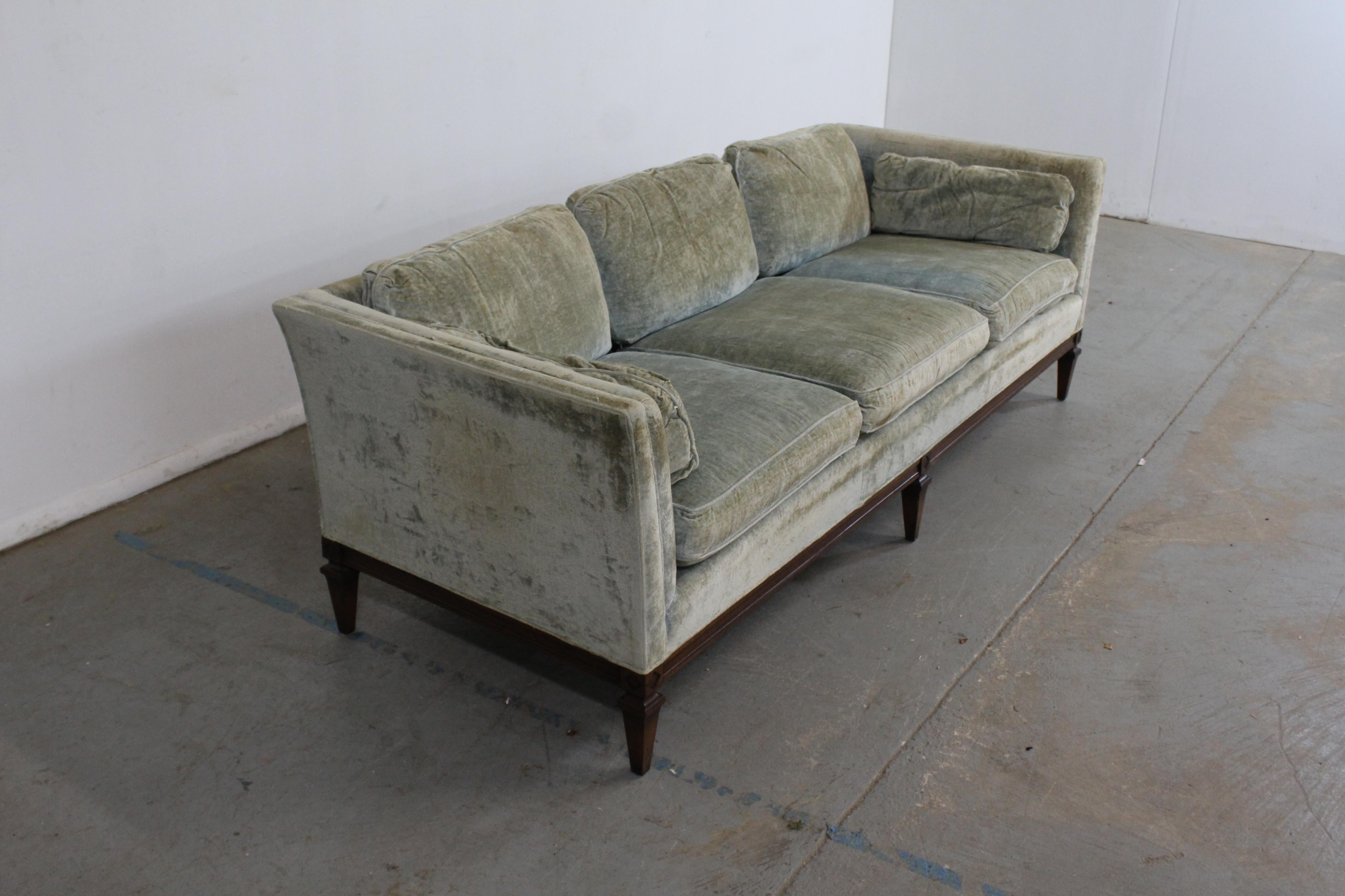Mid-Century Modern Milo Baughman Style Sofa In Fair Condition In Wilmington, DE