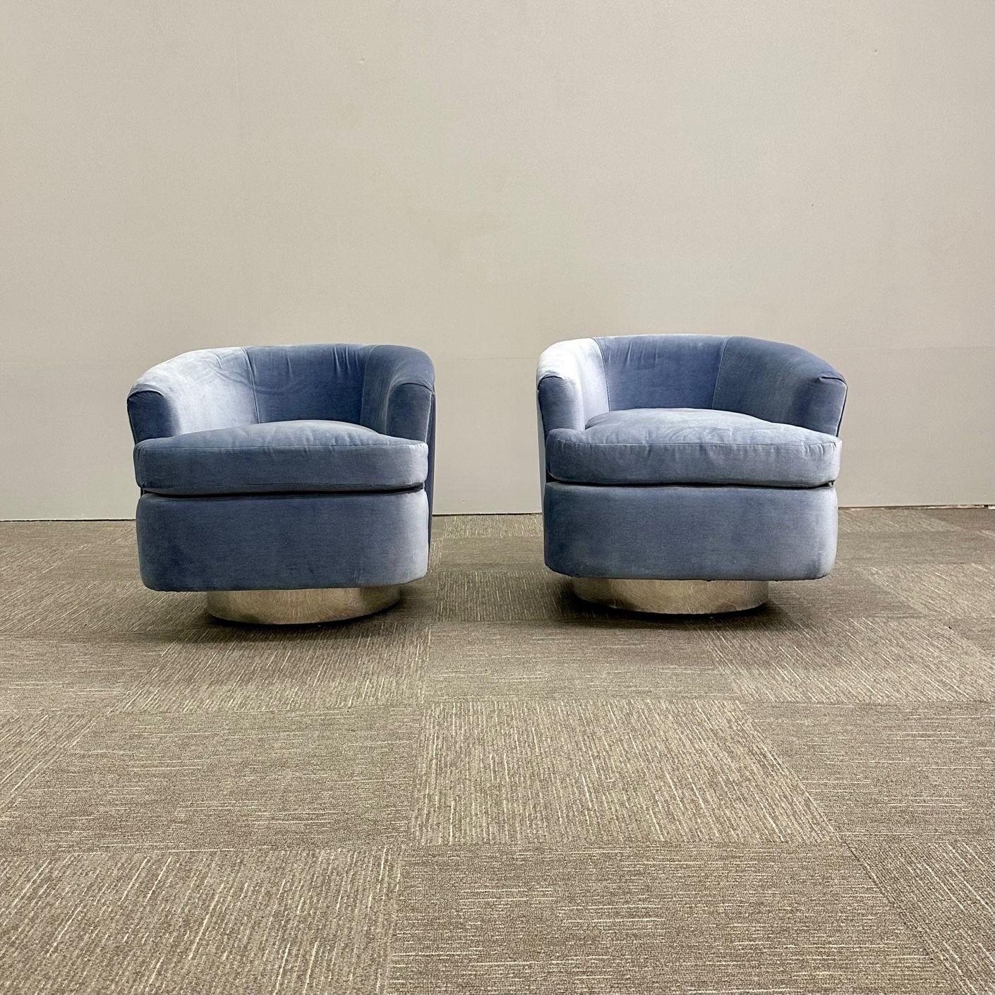 Mid-Century Modern Milo Baughman Style Swivel Chairs, Chrome Base, Blue Mohair In New Condition For Sale In Stamford, CT