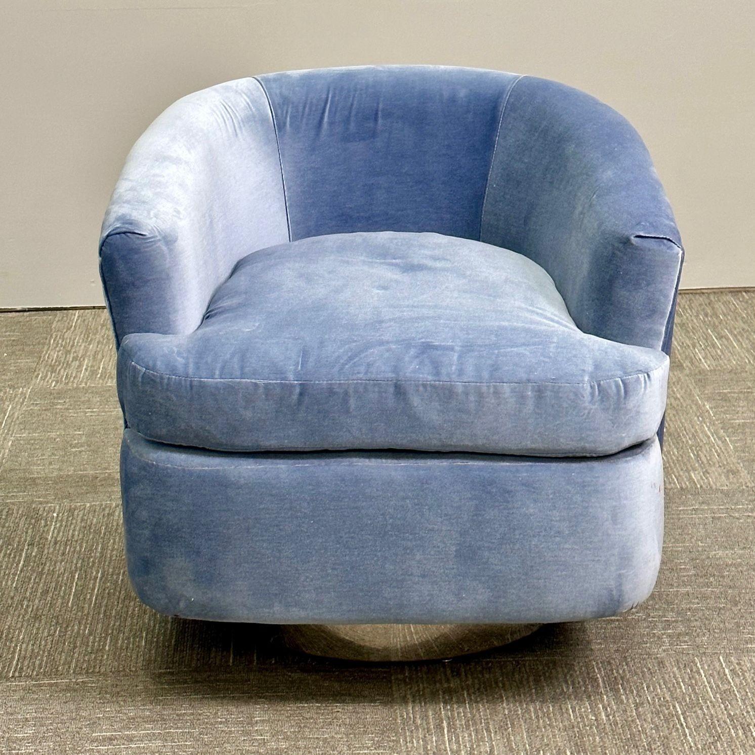Mid-Century Modern Milo Baughman Style Swivel Chairs, Chrome Base, Blue Mohair For Sale 2