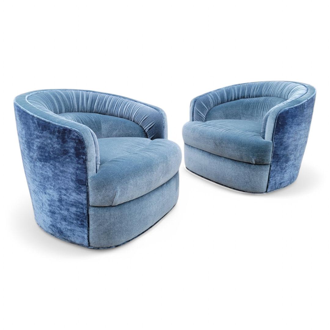 Mid Century Modern Milo Baughman Style Swivel Lounge Chairs Newly Upholstered For Sale 6
