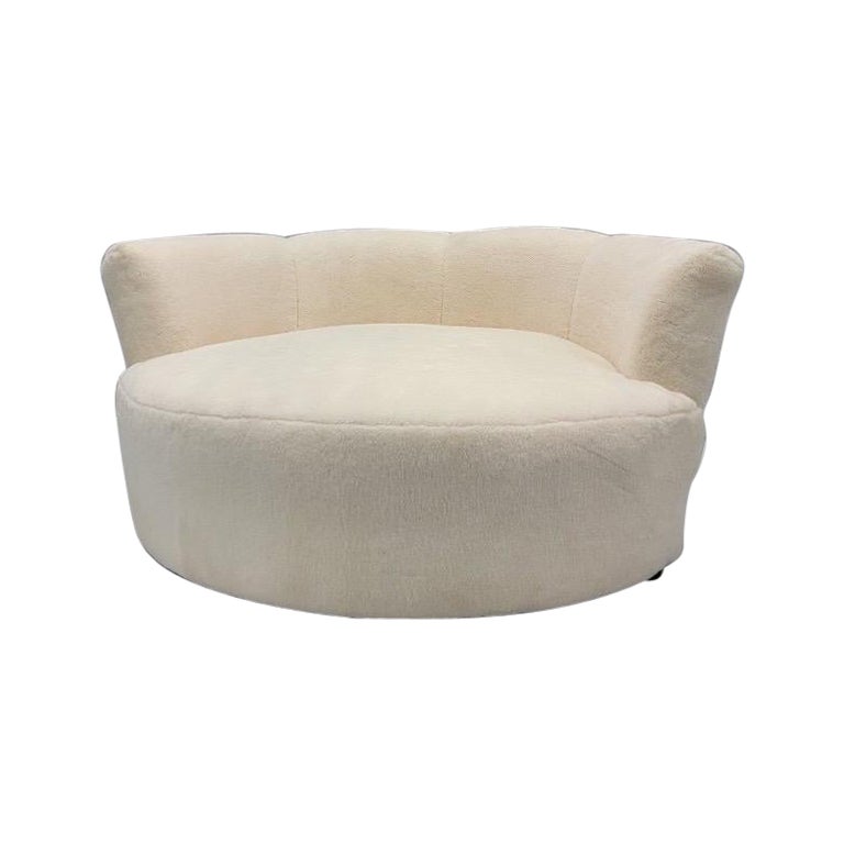 Moderne drehbare Love Lounge im Stil von Milo Baughman aus der Mitte des Jahrhunderts, neu gepolstert