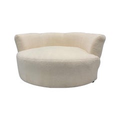 Moderne drehbare Love Lounge im Stil von Milo Baughman aus der Mitte des Jahrhunderts, neu gepolstert
