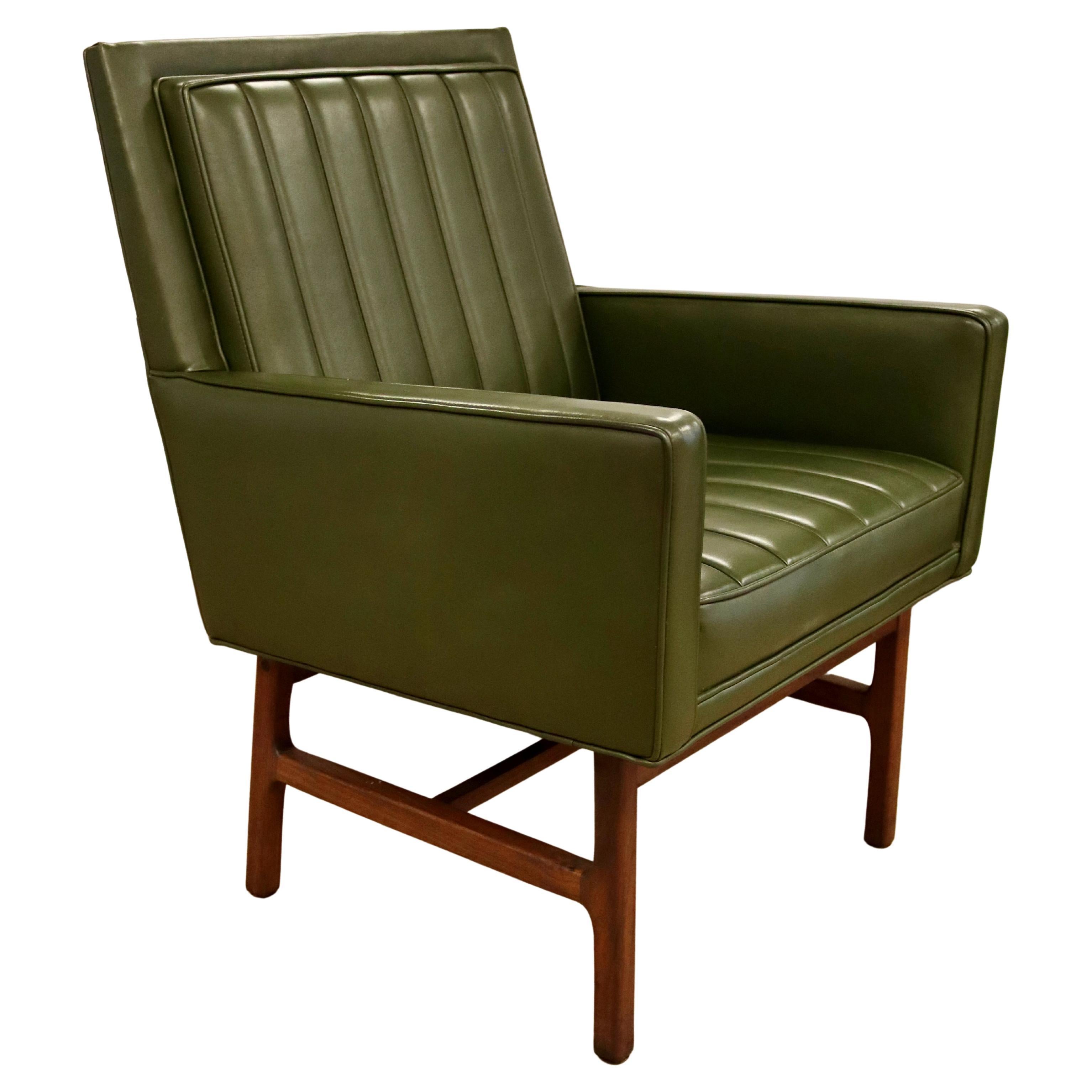 Mid-Century Modern Milo Baughman Thayer Coggin Walnut Lounge Accent Chair 1960s