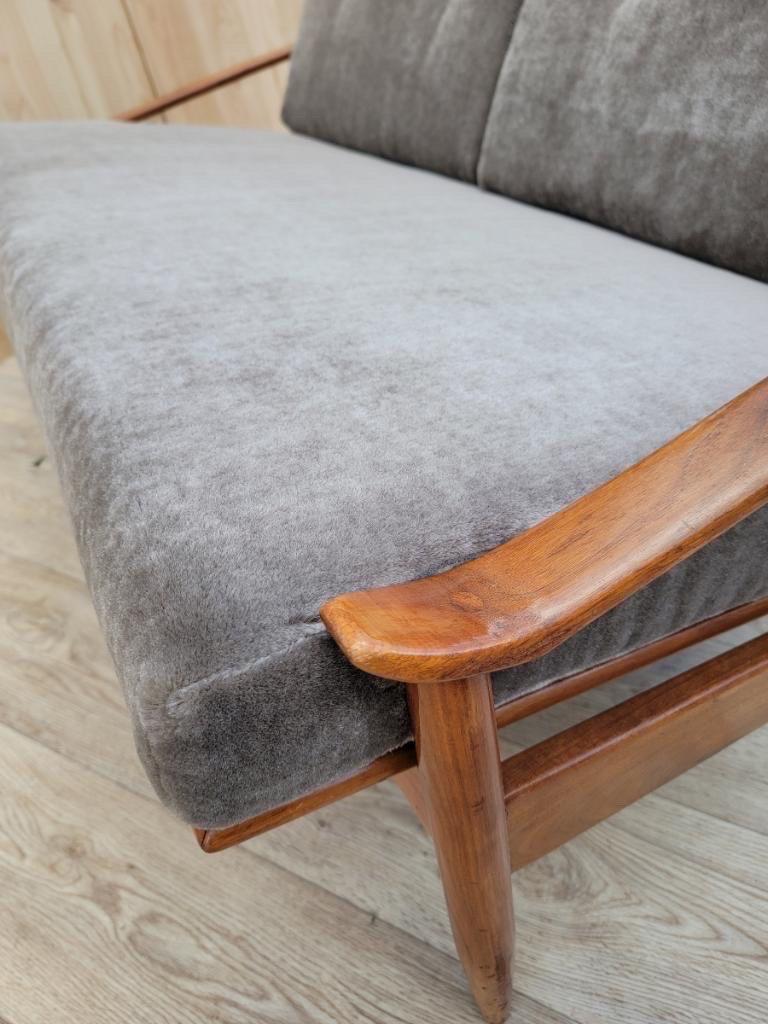 Mid-20th Century Mid-Century Modern Milo Baughman Walnut Frame Settee/Sofa Newly Upholstered