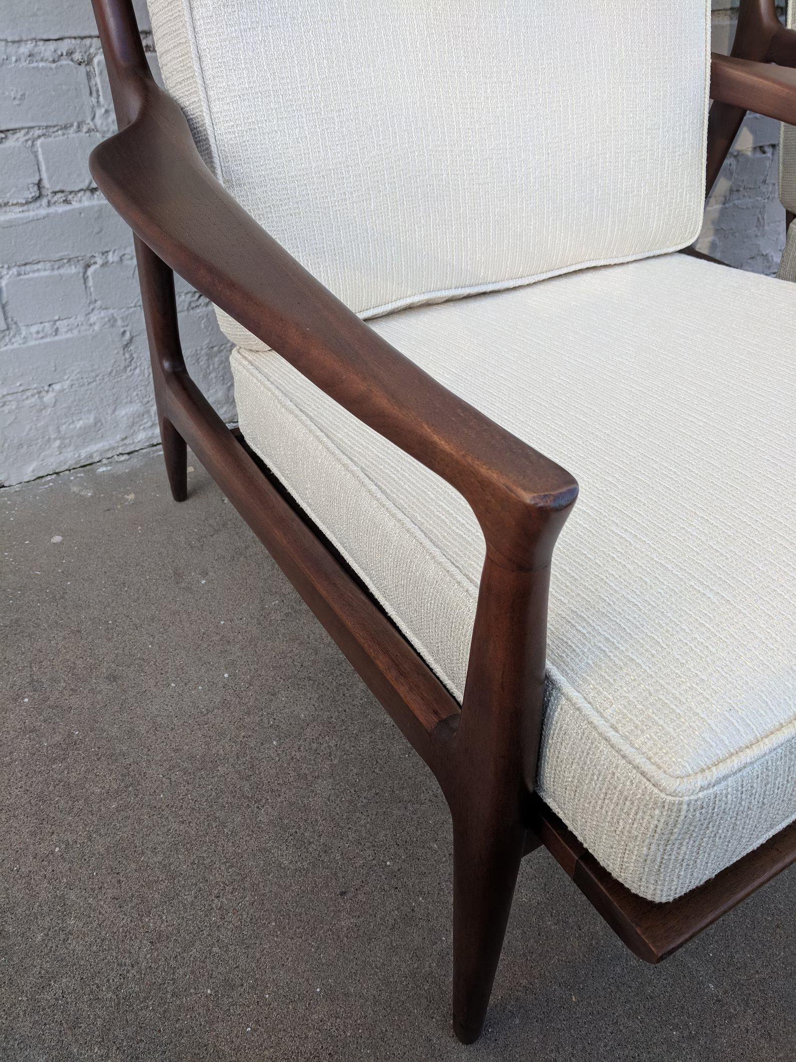 Mid-Century Modern Mid Century Modern Milo Baughman Walnut Lounge Chairs For Sale