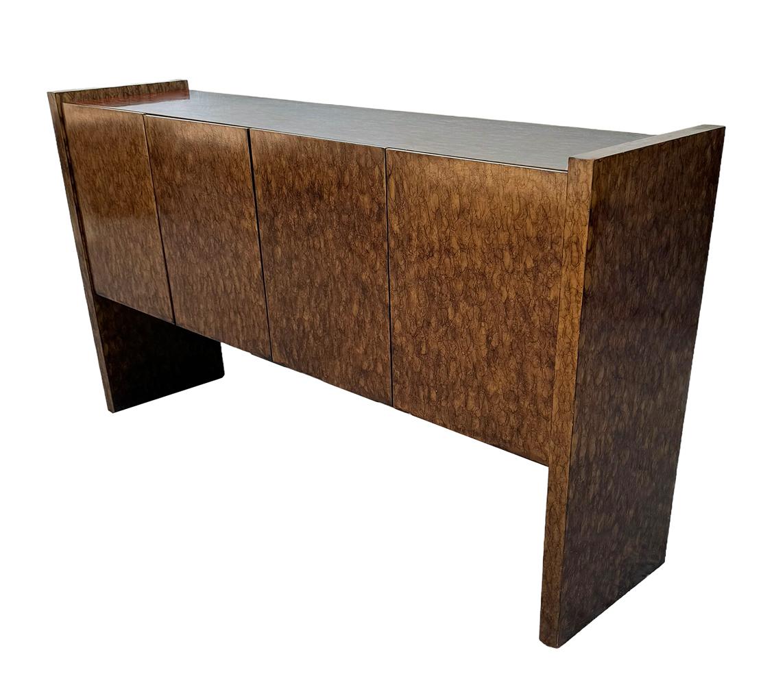 Mid-Century Modern Milo Baughman with Burl Tortoise Shell Credenza or Buffet In Good Condition For Sale In Philadelphia, PA