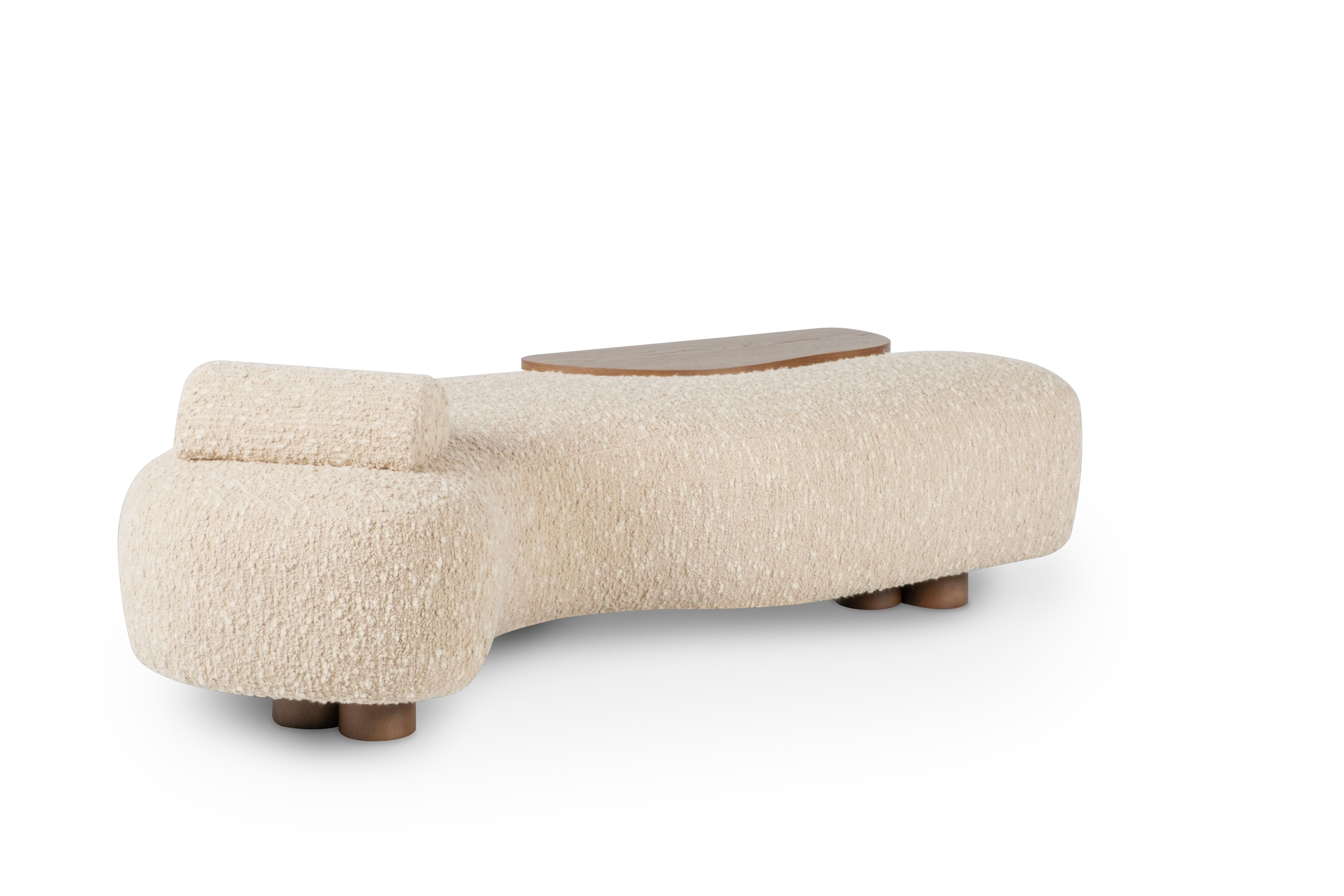 Cama de día Minho moderna de mediados de siglo, lana bouclé, roble, hecha a mano por Greenapple Portugués en venta