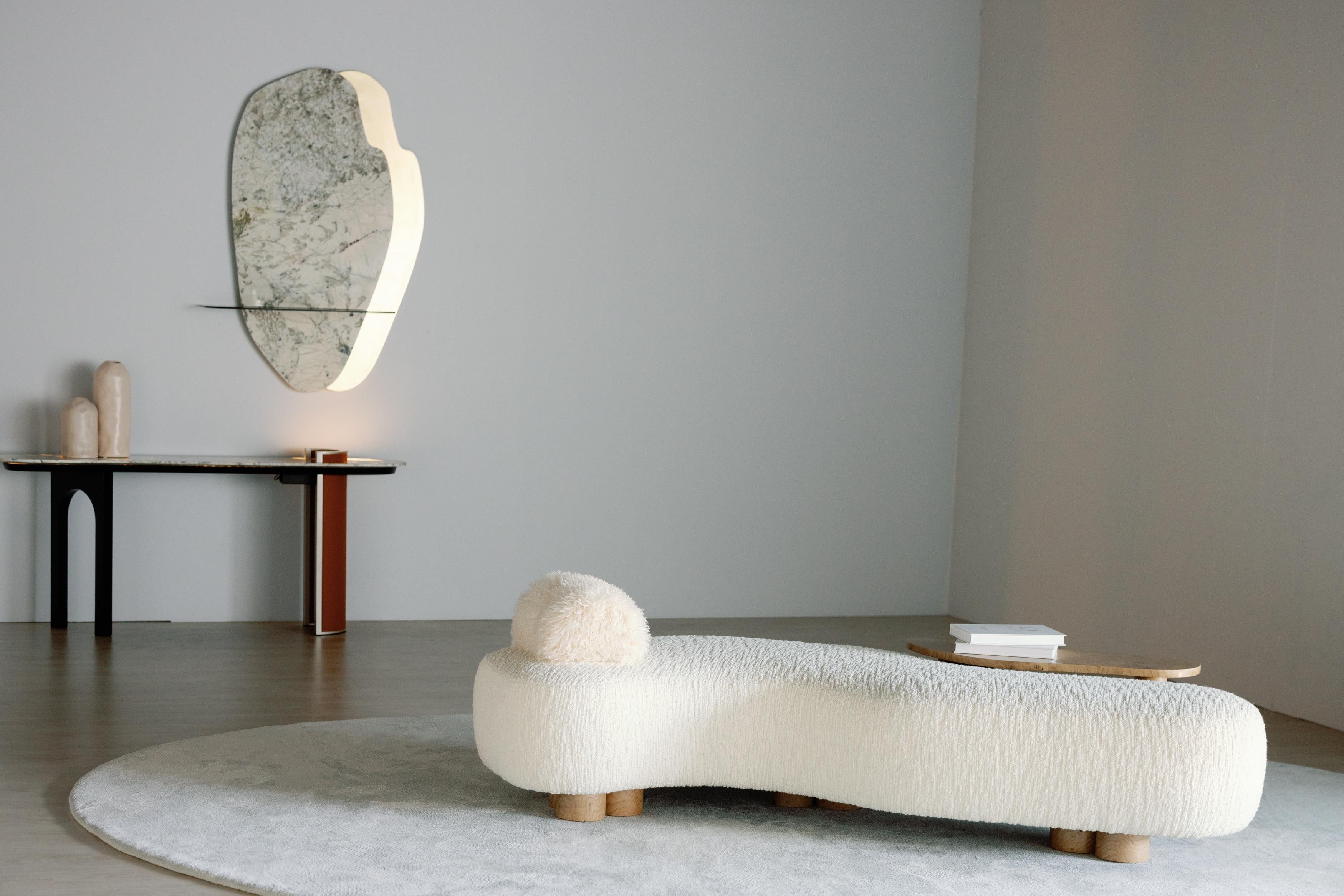 Cama de día Minho moderna de mediados de siglo, lana bouclé, roble, hecha a mano por Greenapple en Nuevo estado para la venta en Lisboa, PT