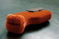 Cama de día Minho moderna de mediados de siglo, lana, nogal, piel sintética, hecha a mano por Greenapple