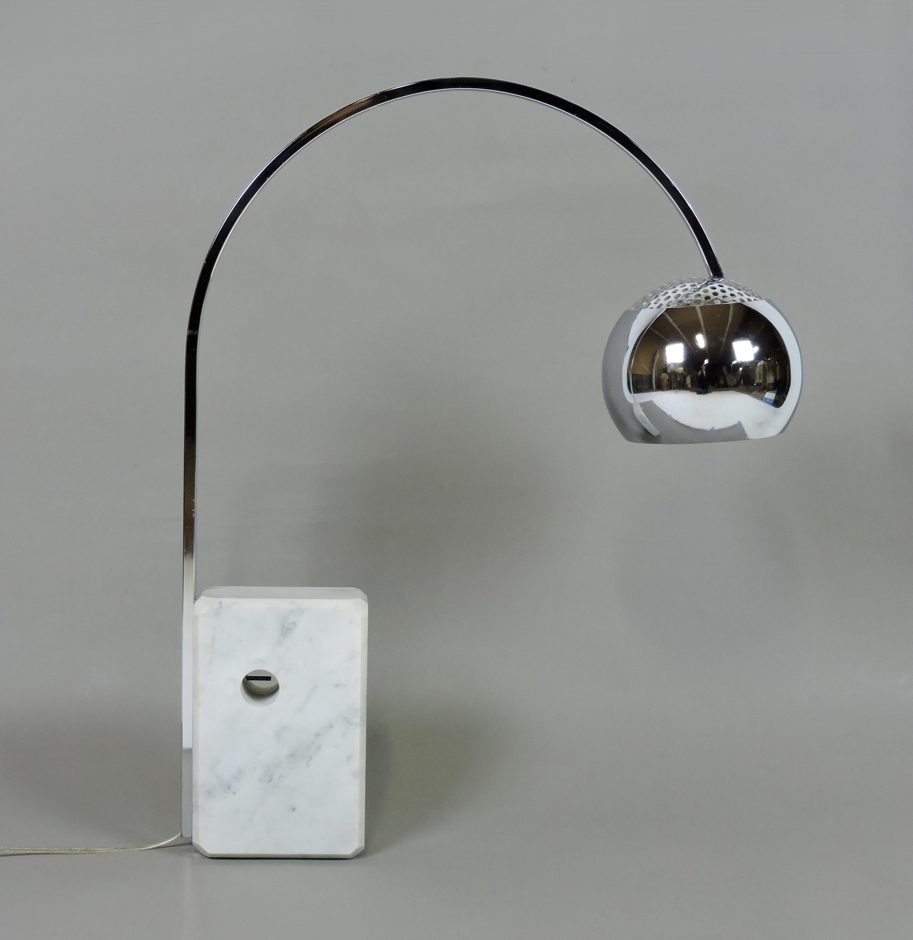 Mini Lámpara de Sobremesa Arco Moderna de Mitad de Siglo Mármol y Cromo, Estilo Castiglioni en venta 6
