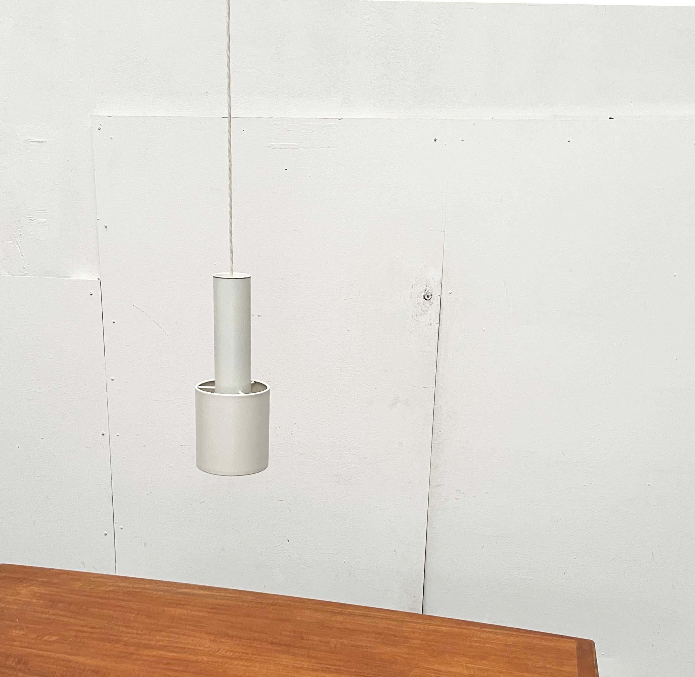 Ciondolo minimalista moderno di metà secolo A110 in metallo Alvar Aalto per Louis Poulsen in vendita 6