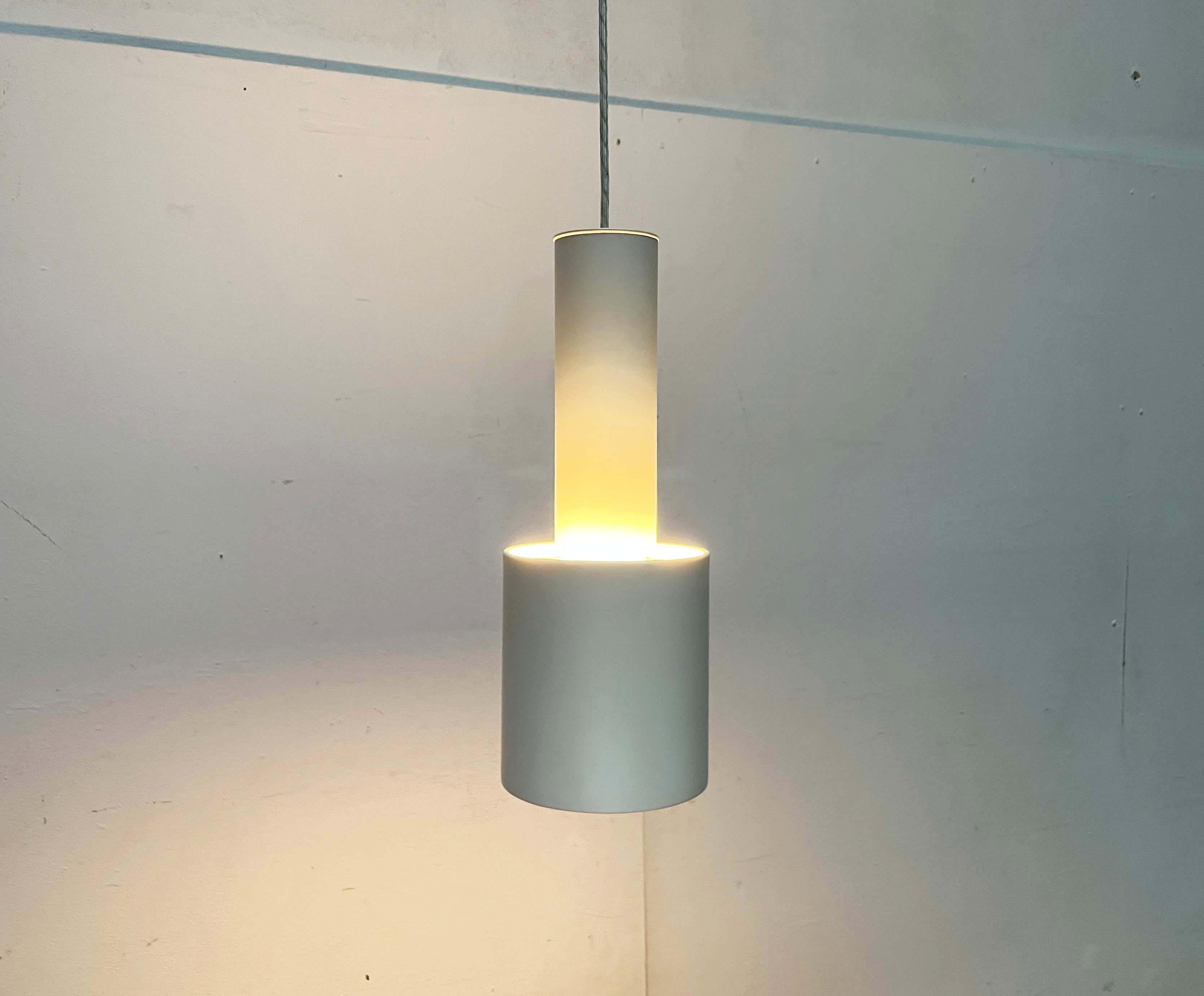 Ciondolo minimalista moderno di metà secolo A110 in metallo Alvar Aalto per Louis Poulsen in vendita 10