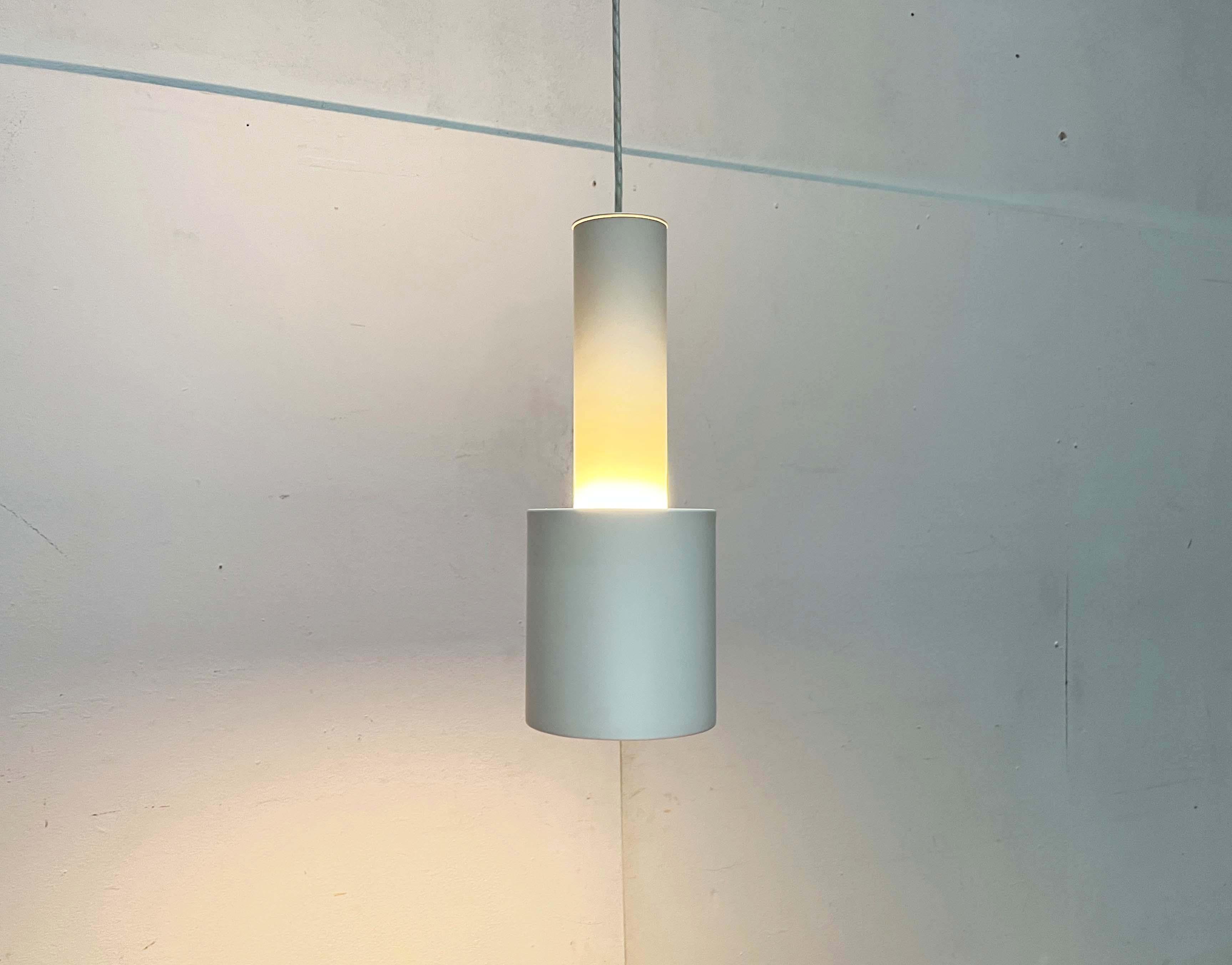 Danese Ciondolo minimalista moderno di metà secolo A110 in metallo Alvar Aalto per Louis Poulsen in vendita