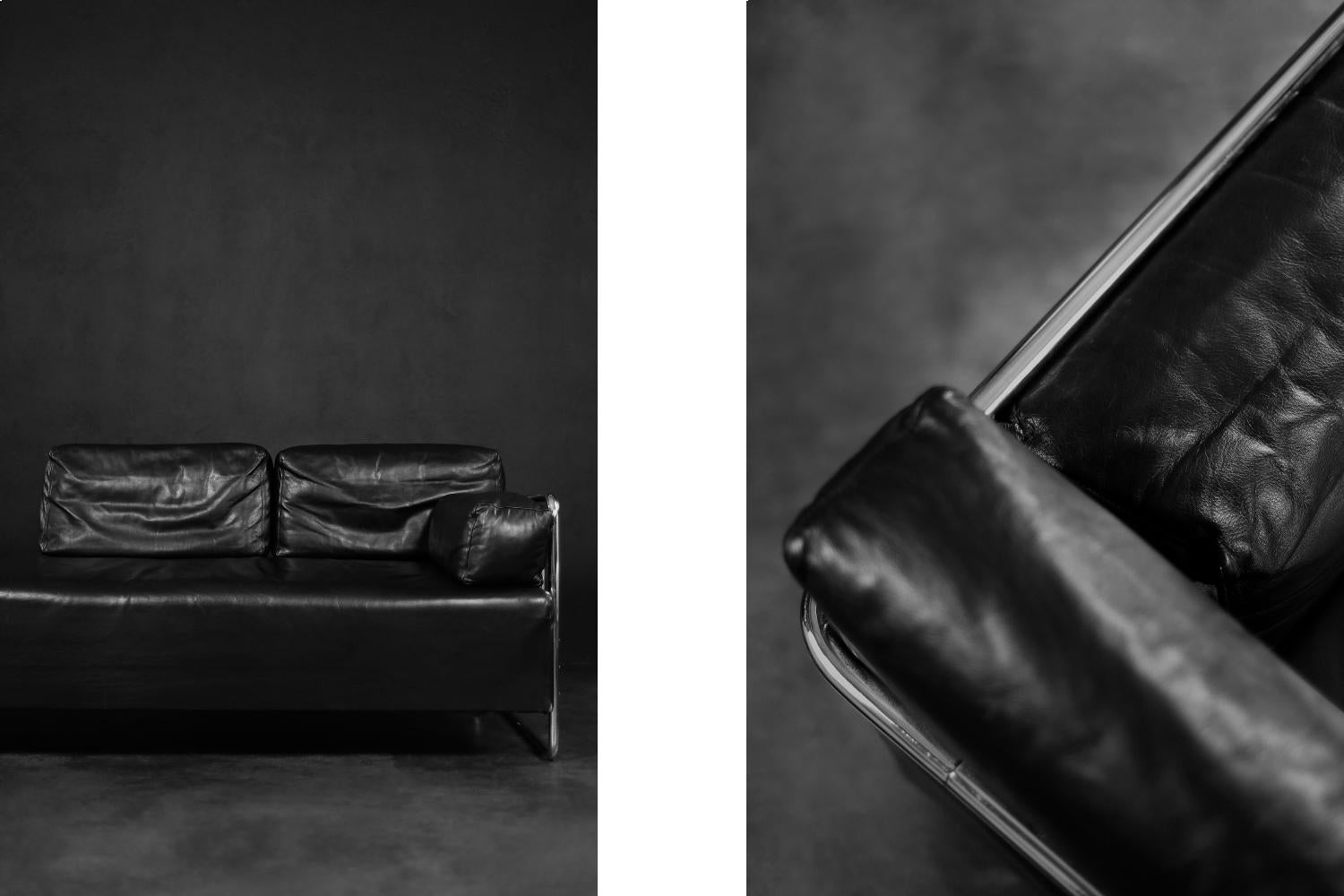 Mid-Century Modern Minimalist Black Leather Daybed Sofa with Tubular Steel Frame 5