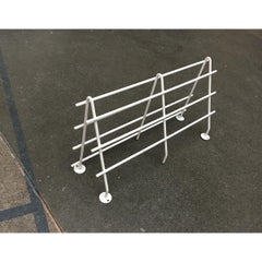 Perchero metálico minimalista moderno de mediados de siglo, años 60