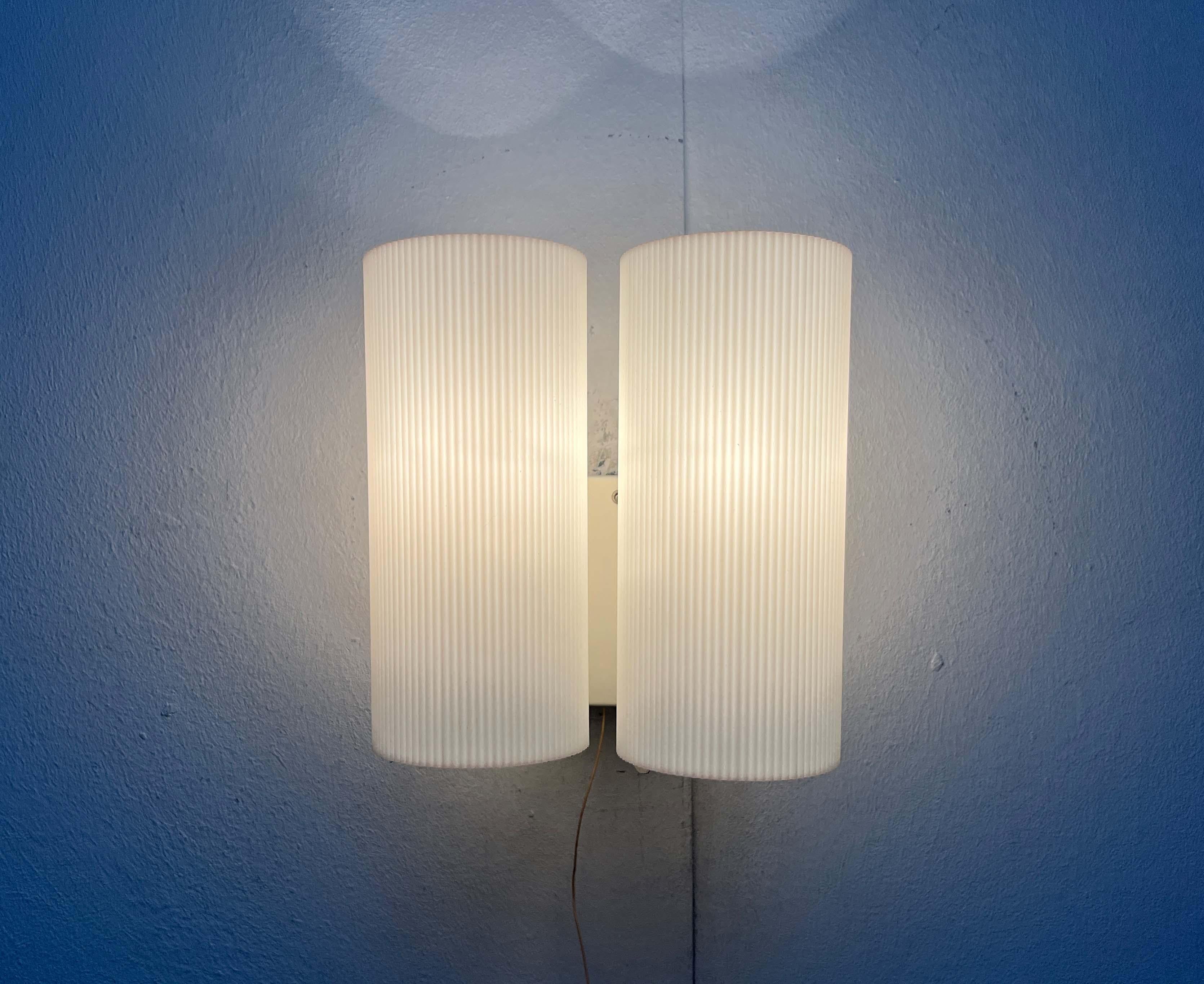 Lámpara de pared doble minimalista moderna de mediados de siglo de Erco, Alemania, años 60 en venta 6