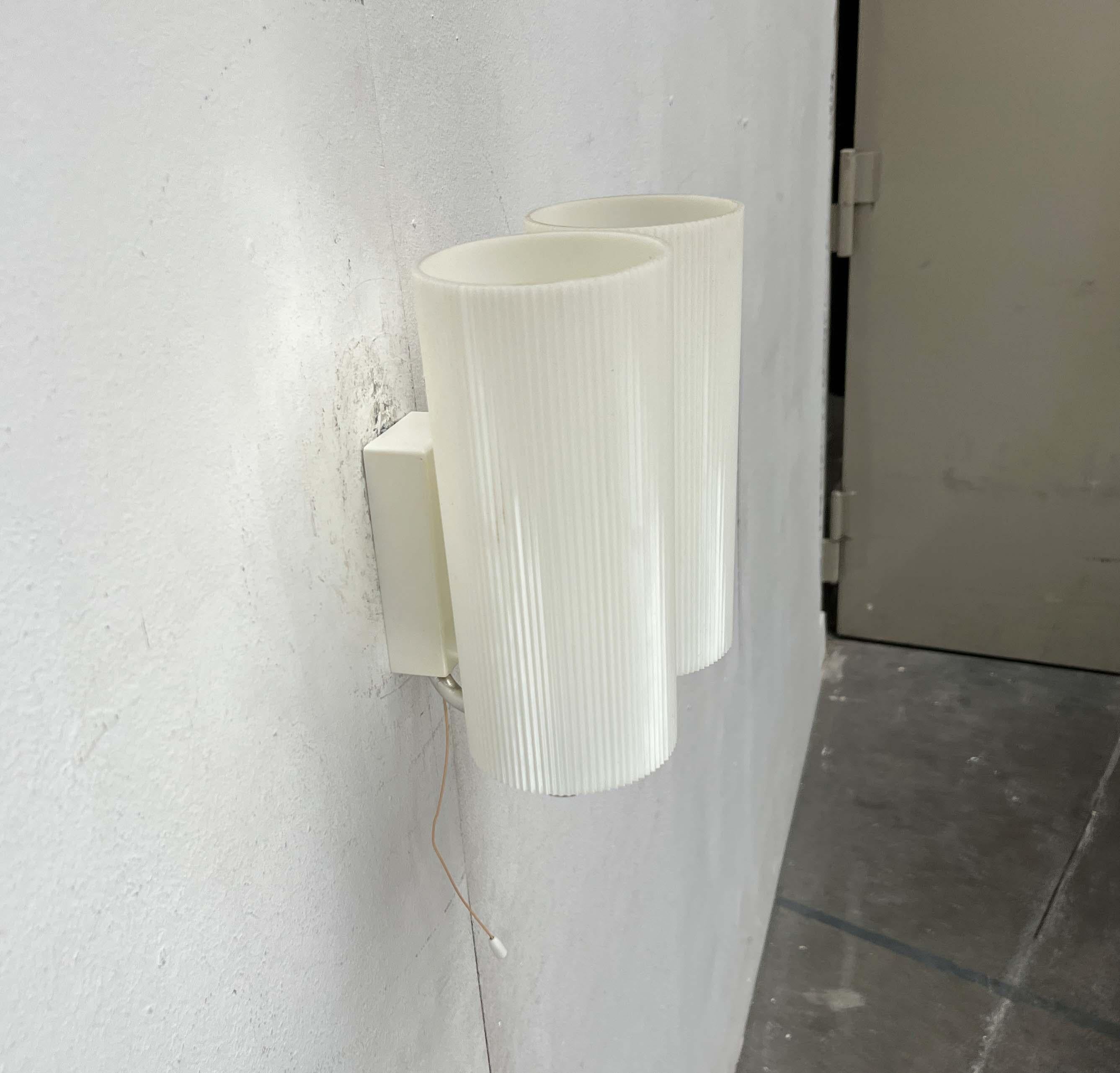 Lámpara de pared doble minimalista moderna de mediados de siglo de Erco, Alemania, años 60 en venta 2