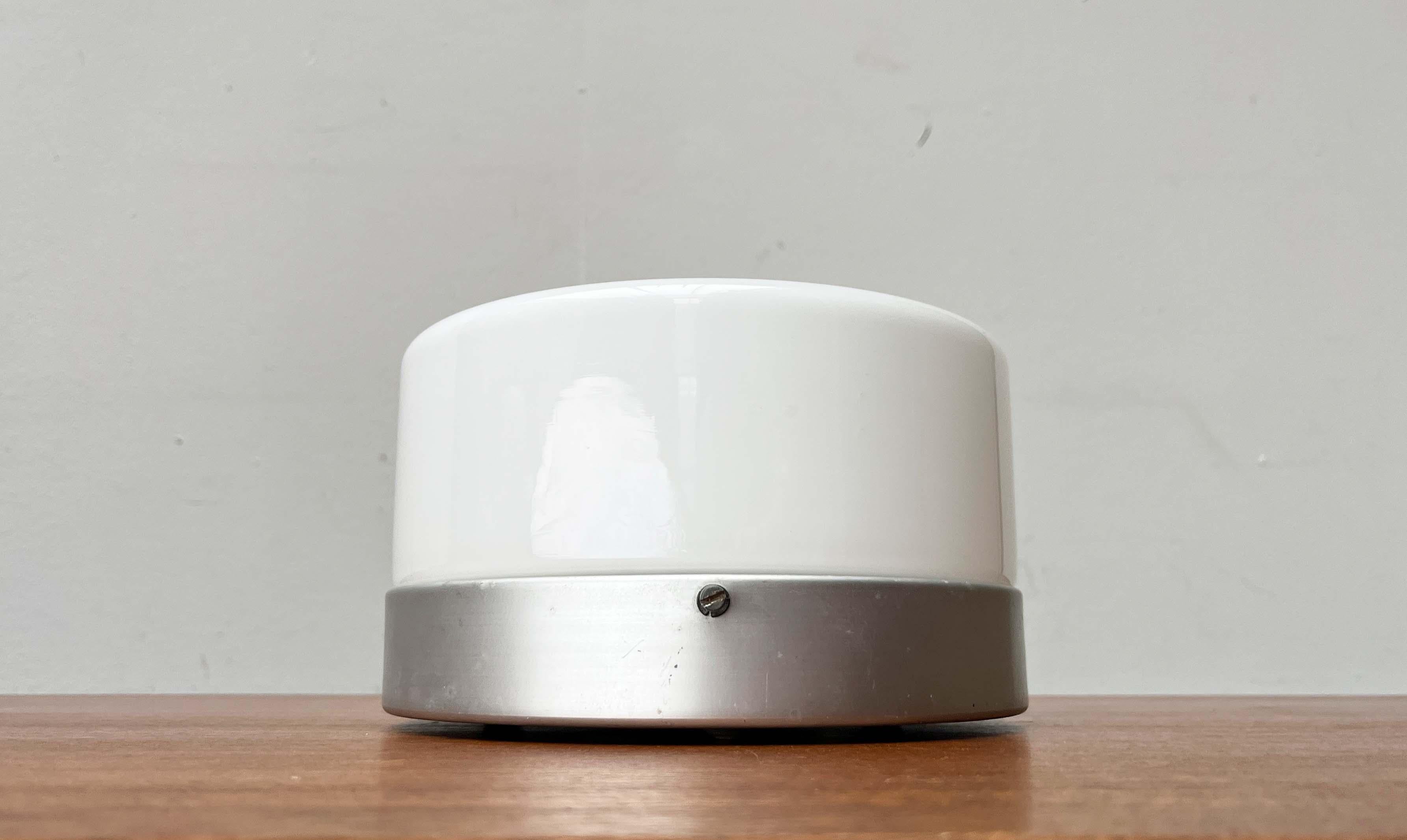 Empotrable minimalista moderno de mediados de siglo SLO Sähköliikkeiden Oy Finlandia Años 60 en venta 6