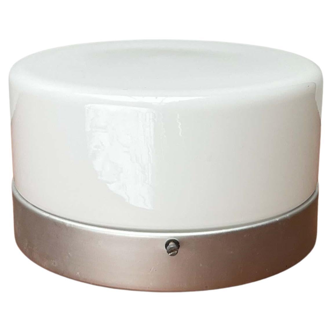 Empotrable minimalista moderno de mediados de siglo SLO Sähköliikkeiden Oy Finlandia Años 60