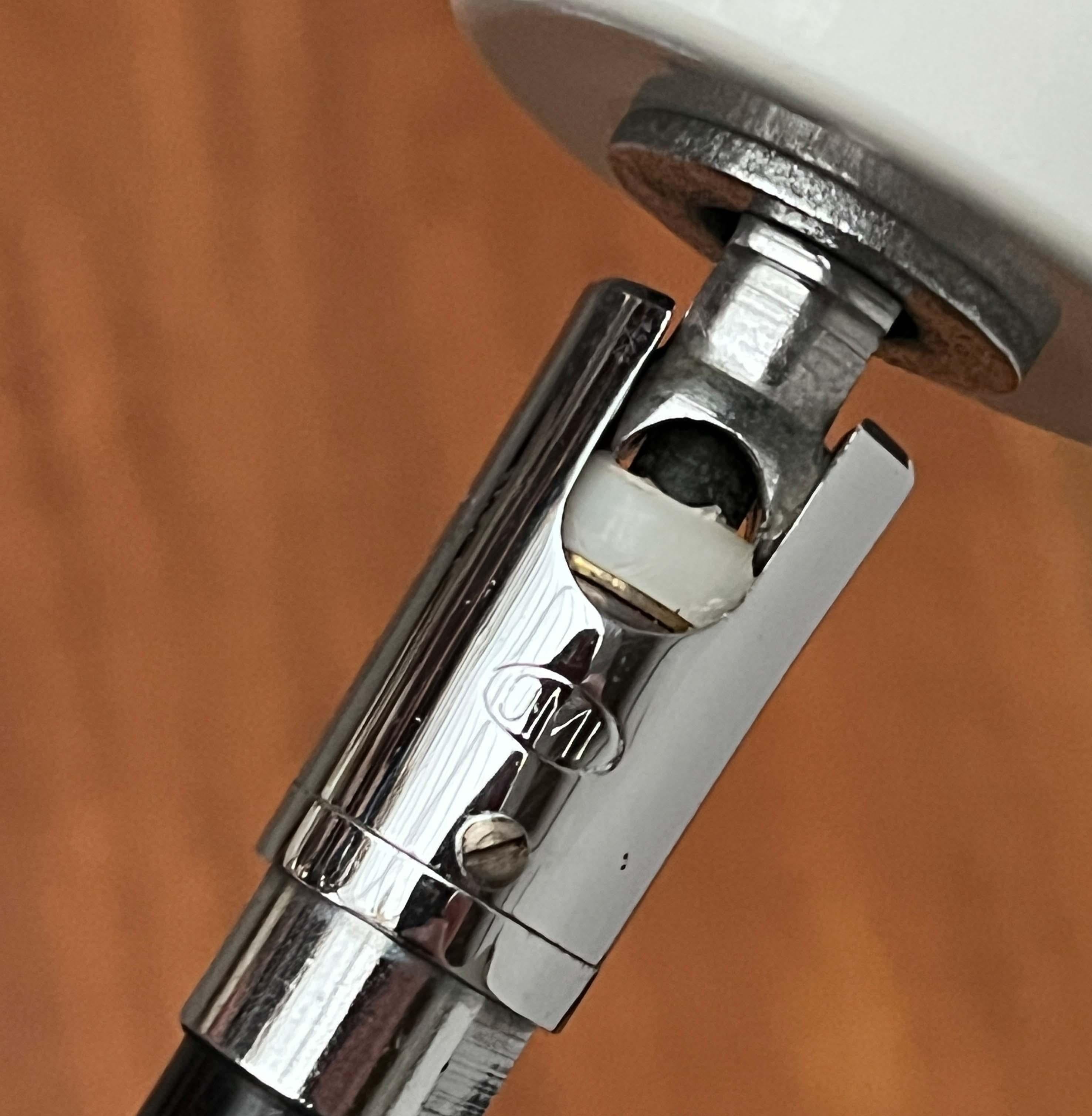 Lámpara de Sobremesa Minimalista de Embudo Moderno de Mediados de Siglo, Años 60 en venta 9