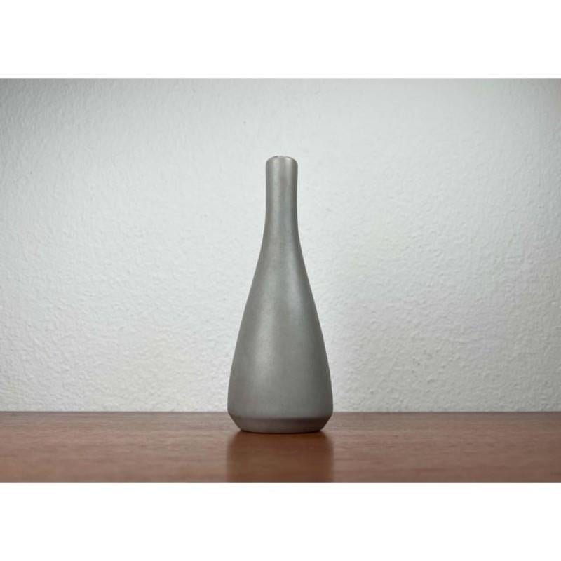 Mid-Century Modern Minimalist German Vase from Cortendorf, 1960s For Sale 5