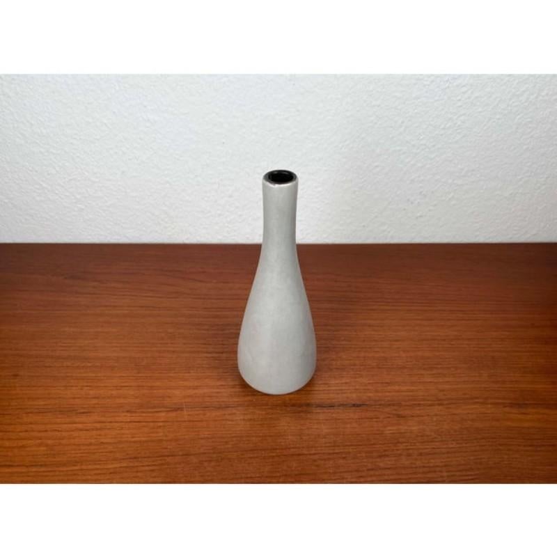 Mid-Century Modern Minimalist German Vase from Cortendorf, 1960s For Sale 4