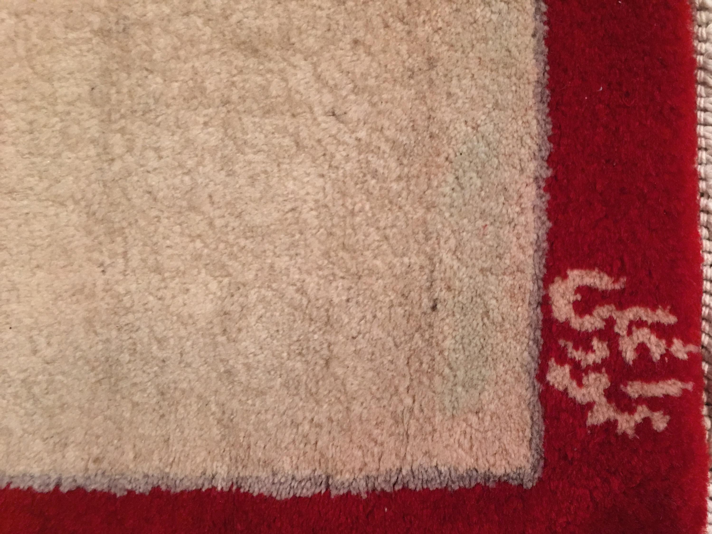 Lana Tappeto quadrato grande rosso indiano minimalista di metà secolo con monogrammi LS in vendita